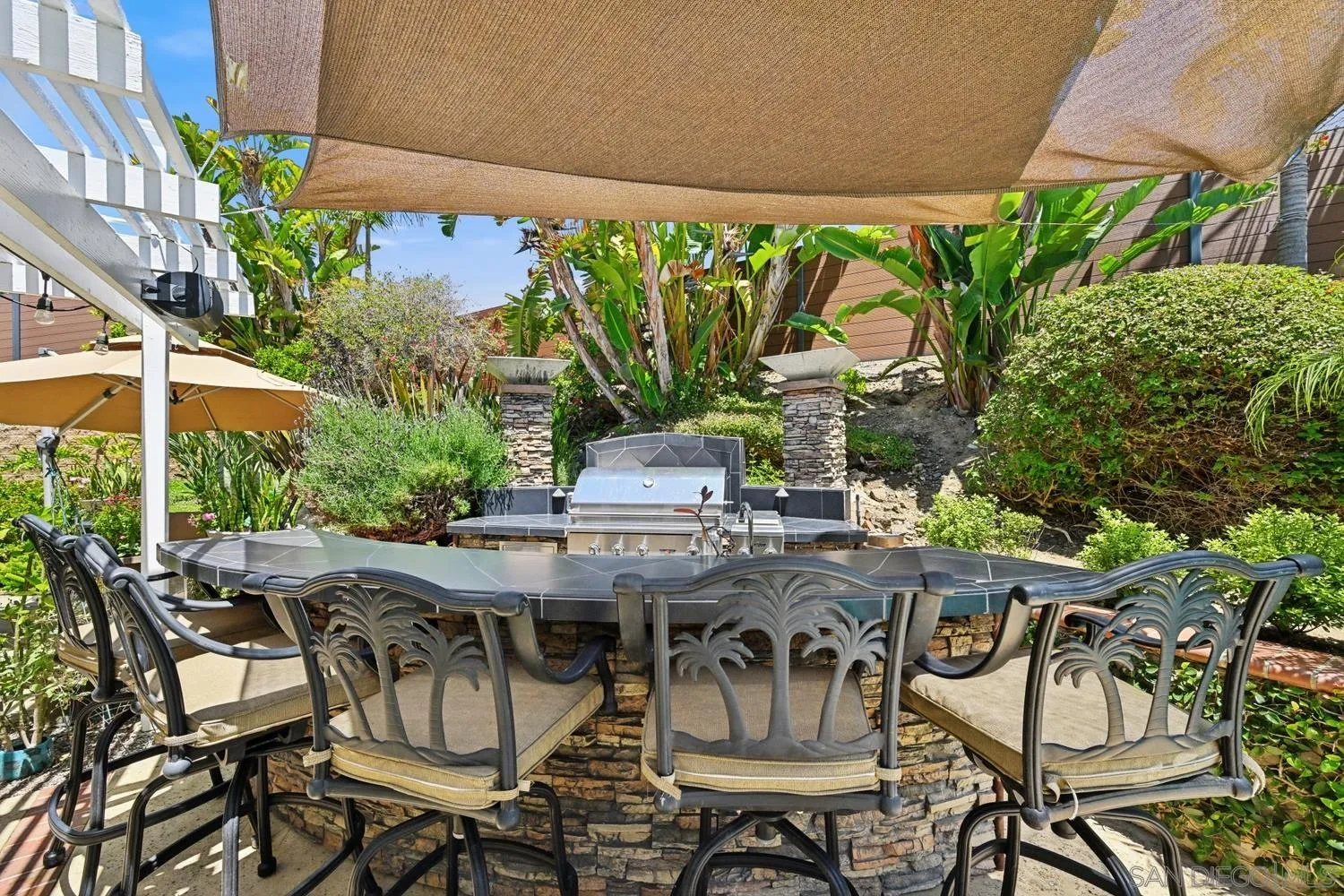 https://cdn.realtyfeed.com/cdn/127/260011186/79d186ac2e9bcd7ecca5773644fe4318.webp