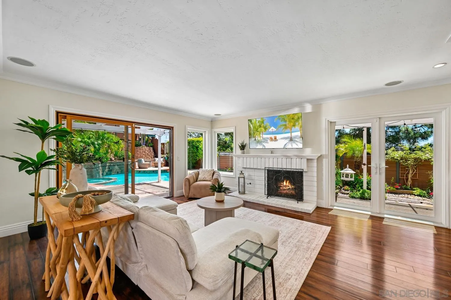 https://cdn.realtyfeed.com/cdn/127/260011186/8651e31eafffa7cee30a0ed9ec984d67.webp