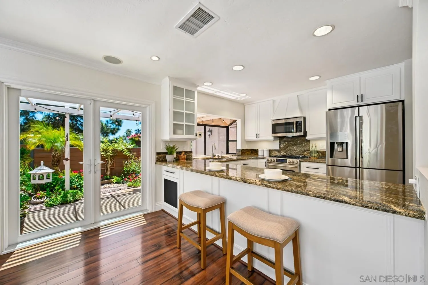 https://cdn.realtyfeed.com/cdn/127/260011186/9b11249d9eb867817fe6803e41450b2d.webp