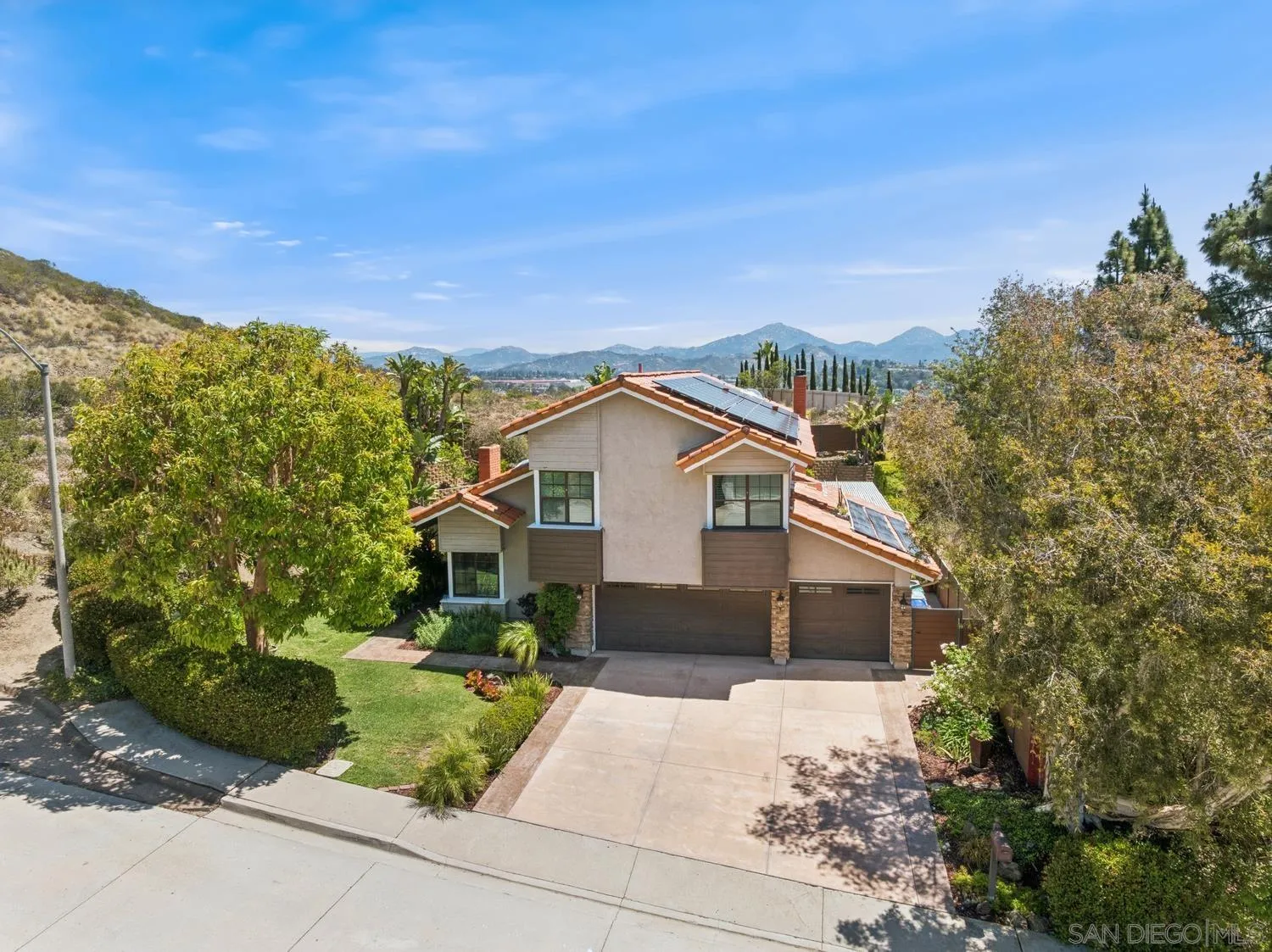 https://cdn.realtyfeed.com/cdn/127/260011186/bb03950ff8bea7686258bf3526650482.webp