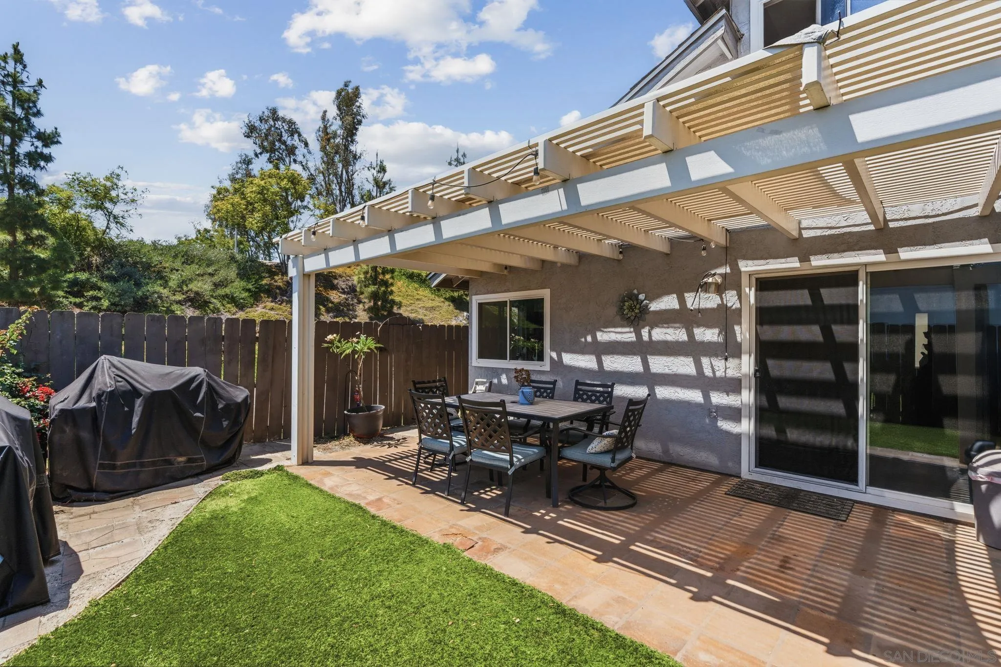 https://cdn.realtyfeed.com/cdn/127/260011187/10b7a119e60d075f92f10d23b9e98c34.webp