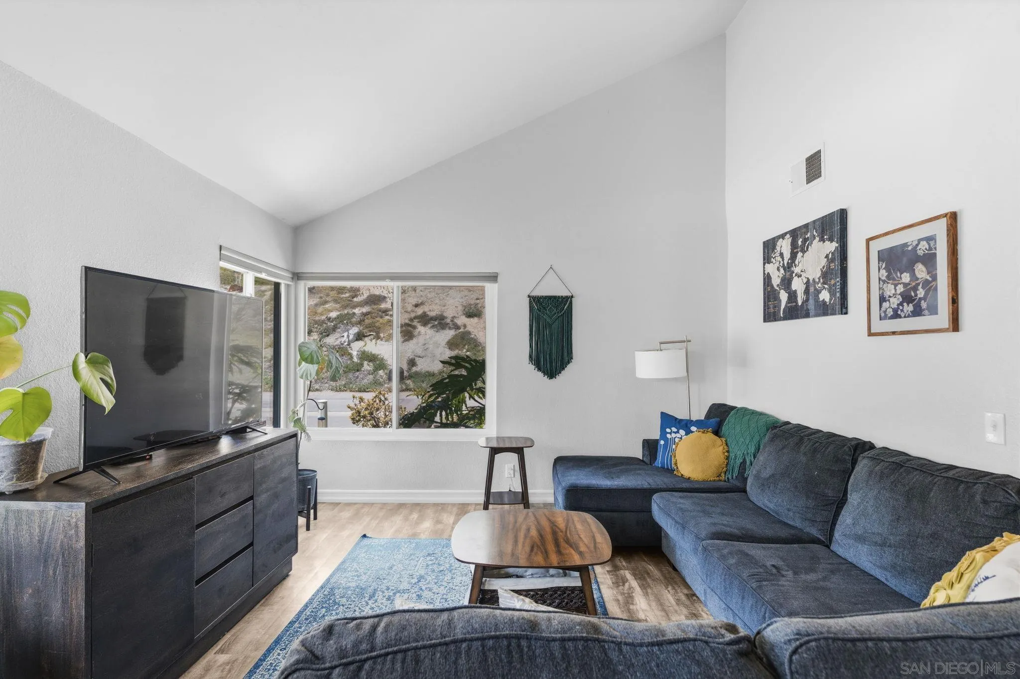 https://cdn.realtyfeed.com/cdn/127/260011187/1decd95f8bc352c37bffa5f8ccaa61a4.webp