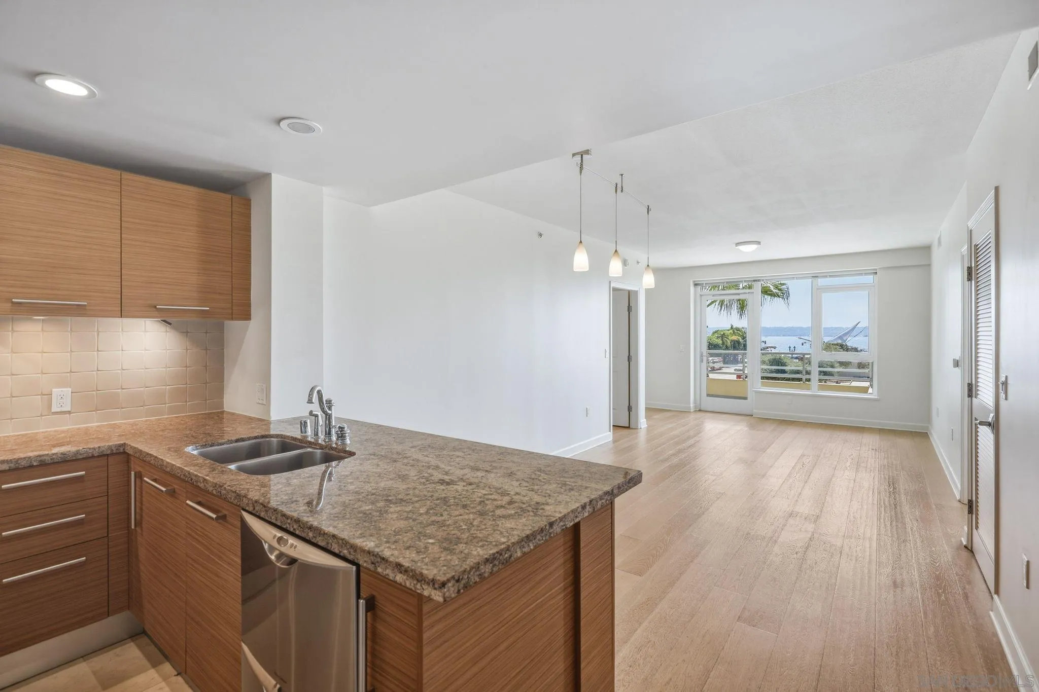 Photo #15: 260011188 Listing: Photo #15