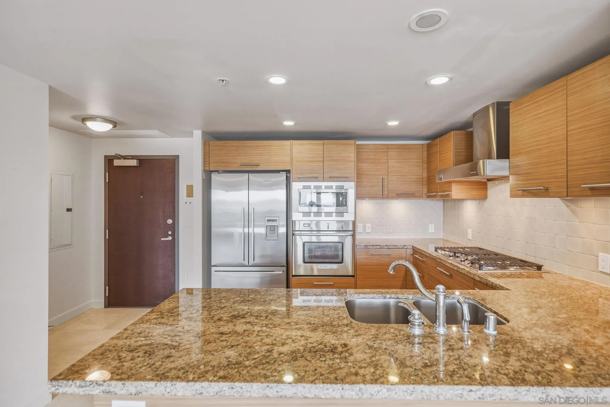 Photo #11: 260011188 Listing: Photo #11