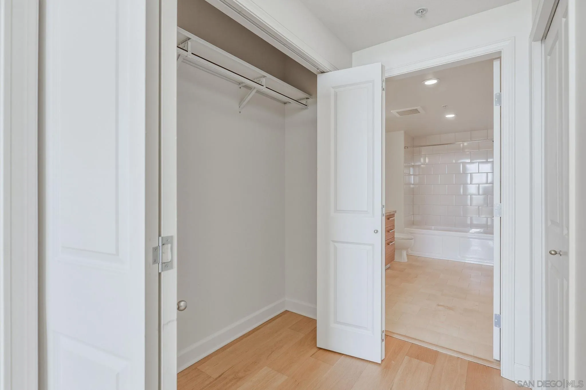 Photo #28: 260011188 Listing: Photo #28