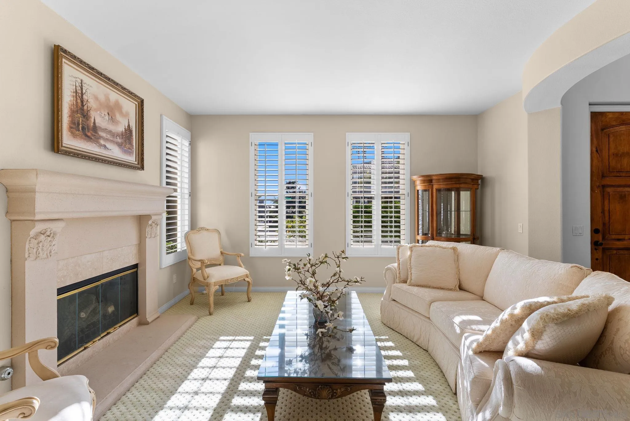 https://cdn.realtyfeed.com/cdn/127/260011189/24a50deb606c959f9350d374308f86b5.webp