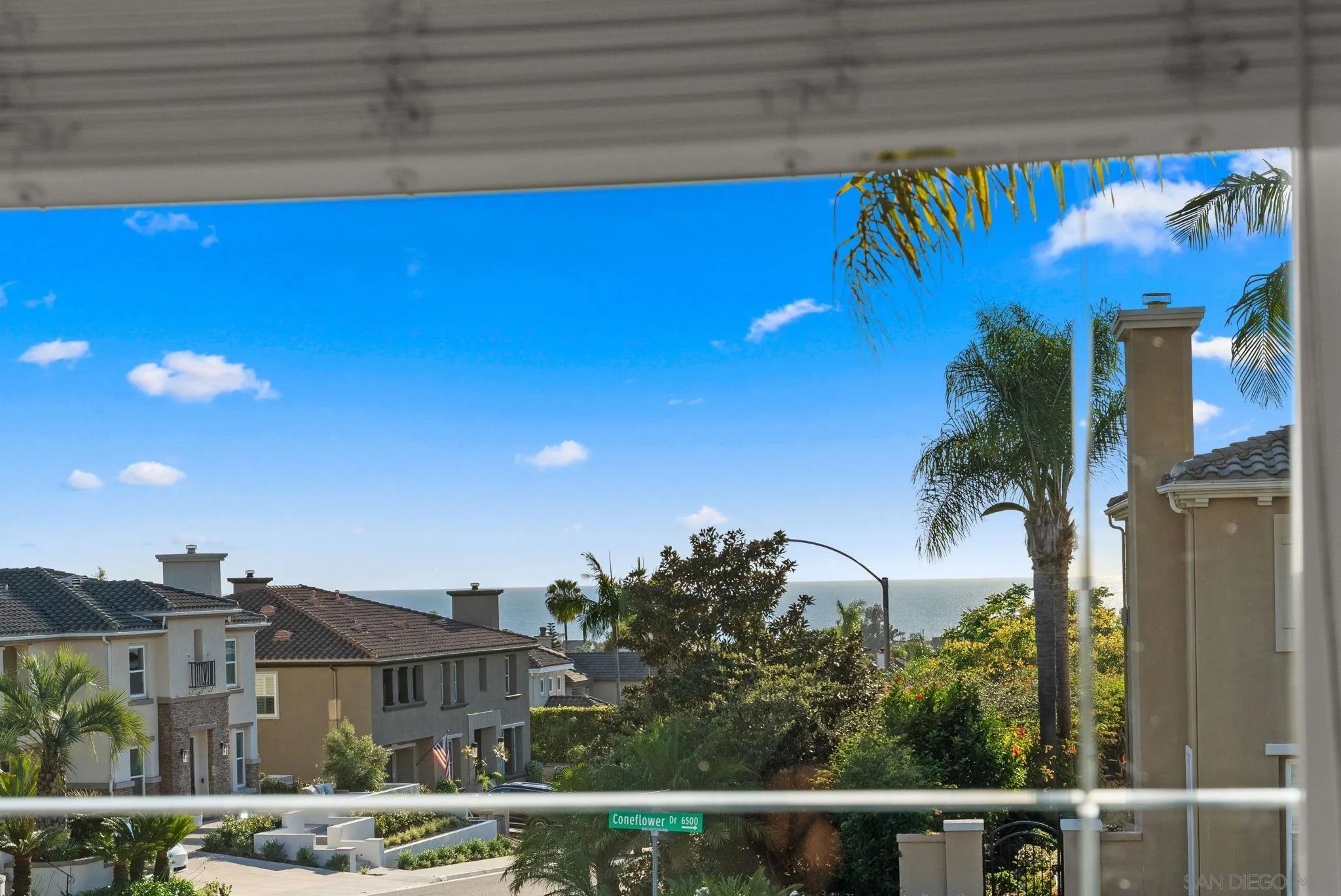 https://cdn.realtyfeed.com/cdn/127/260011189/449109c5417c874c2efd990b93a2c76f.webp
