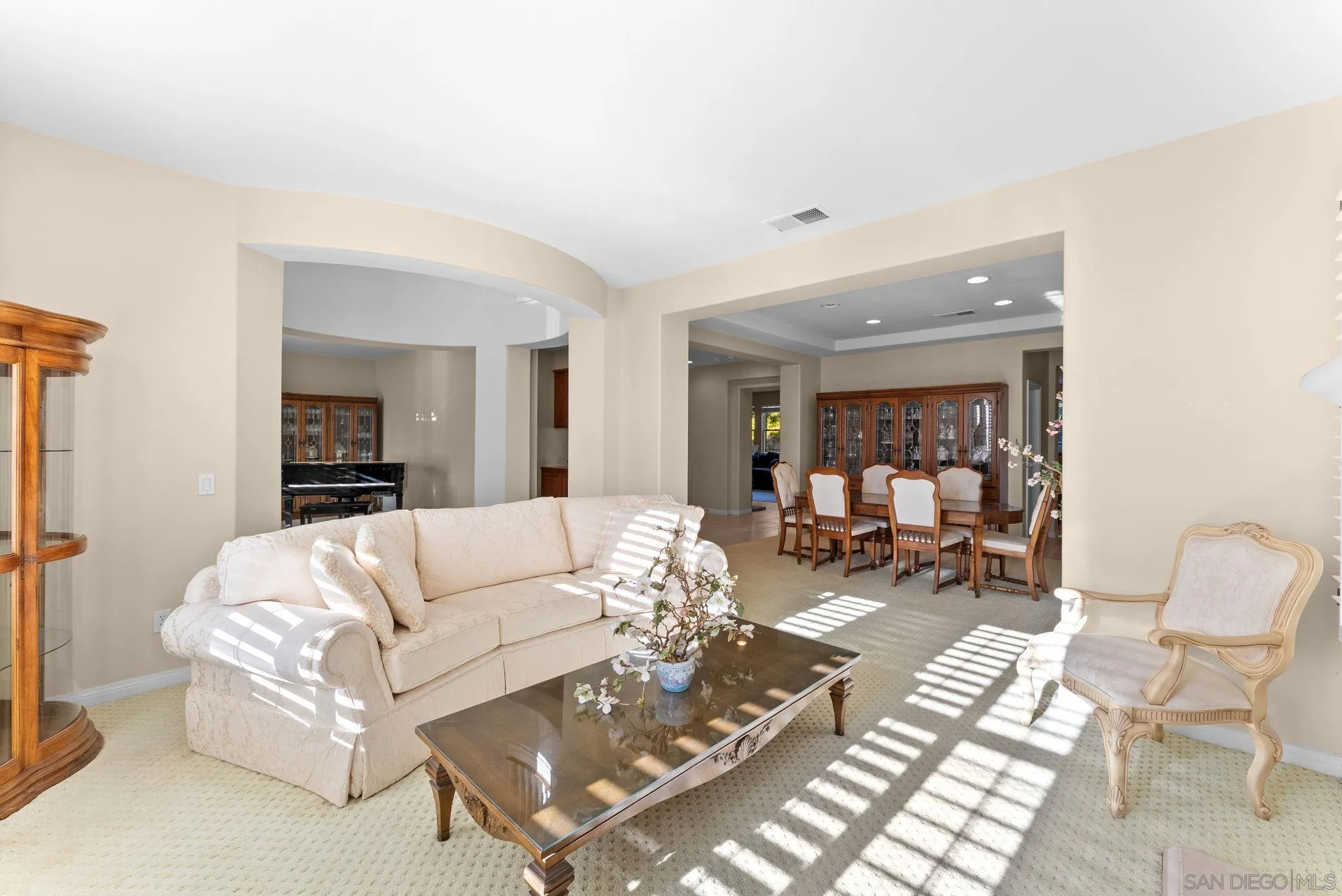 https://cdn.realtyfeed.com/cdn/127/260011189/57ac3319088af47a6f0b027091302bbb.webp