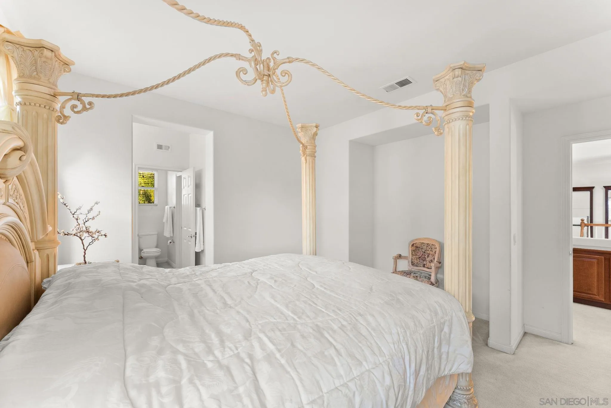 https://cdn.realtyfeed.com/cdn/127/260011189/bbb729ab6ffa9c203b2ad5739db55670.webp