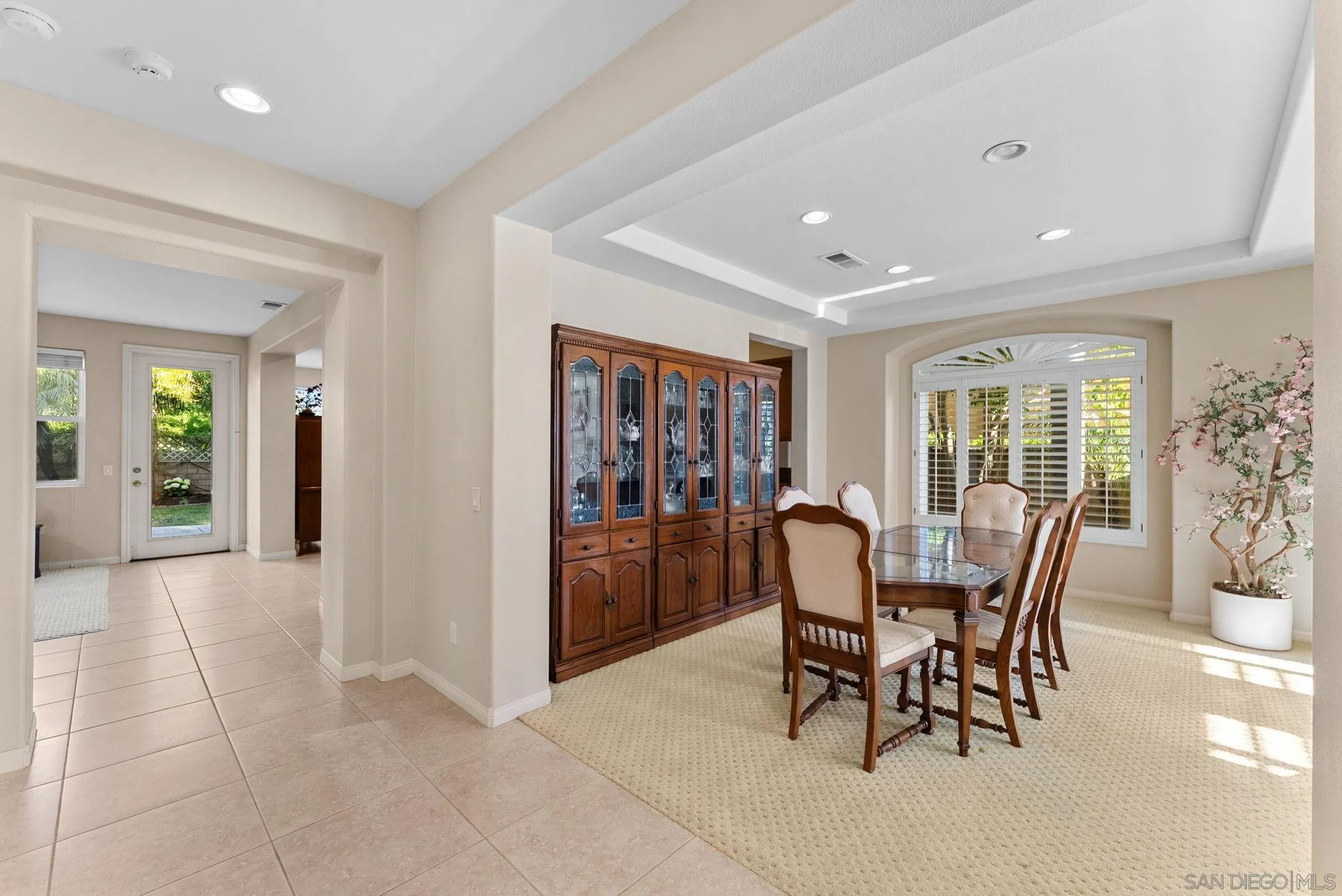 https://cdn.realtyfeed.com/cdn/127/260011189/d0cd1984649ef642fbee345424e750b3.webp