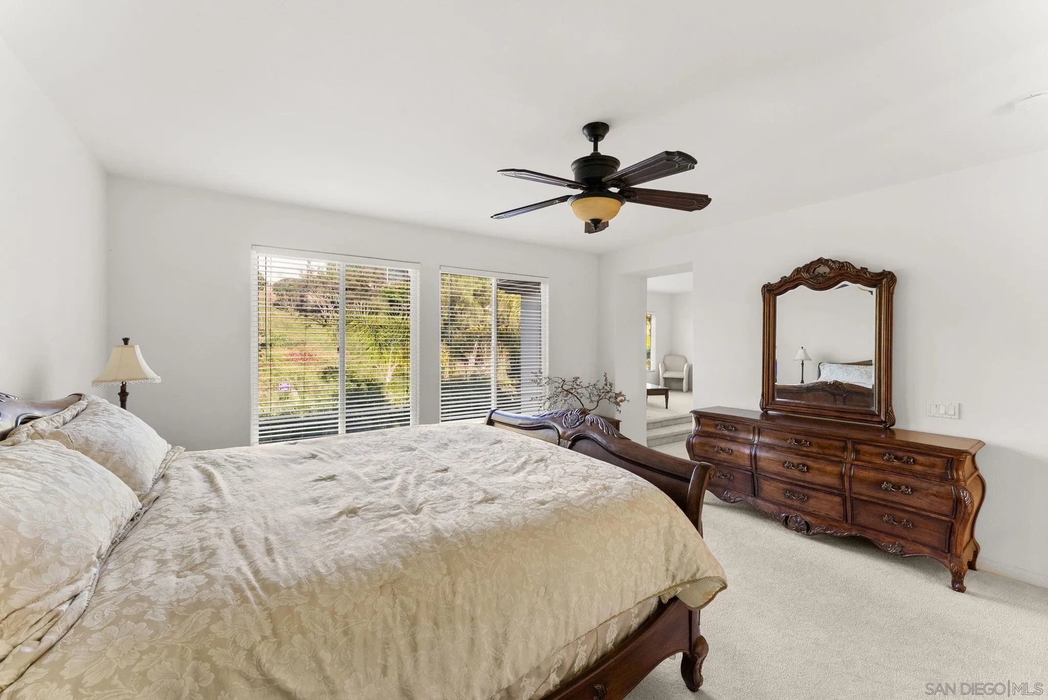 https://cdn.realtyfeed.com/cdn/127/260011189/faf7812d9d0d1fa9148edbdb5e0c11b8.webp