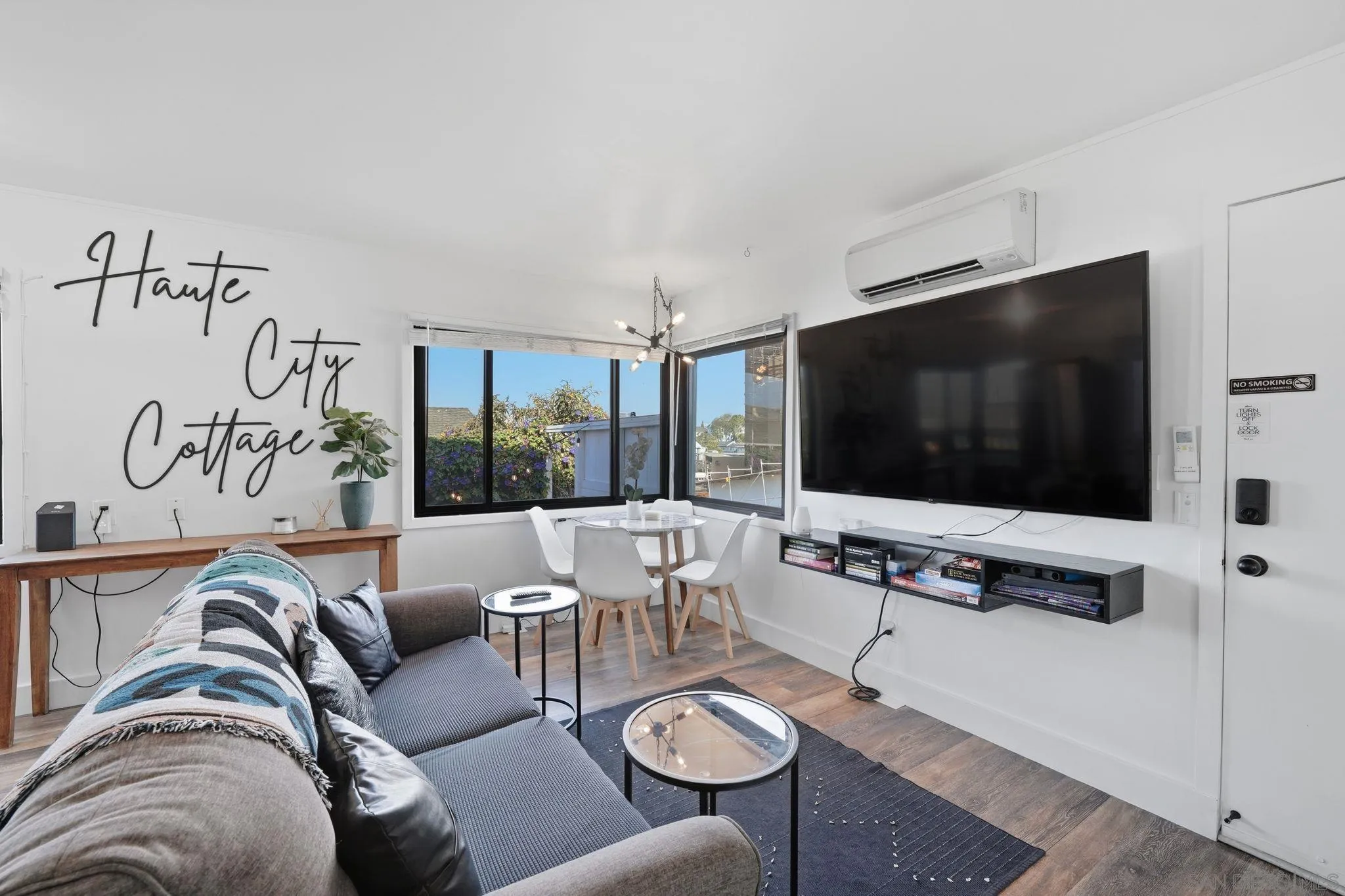 https://cdn.realtyfeed.com/cdn/127/260011193/4038be43e60644a43d4e947a13f87119.webp