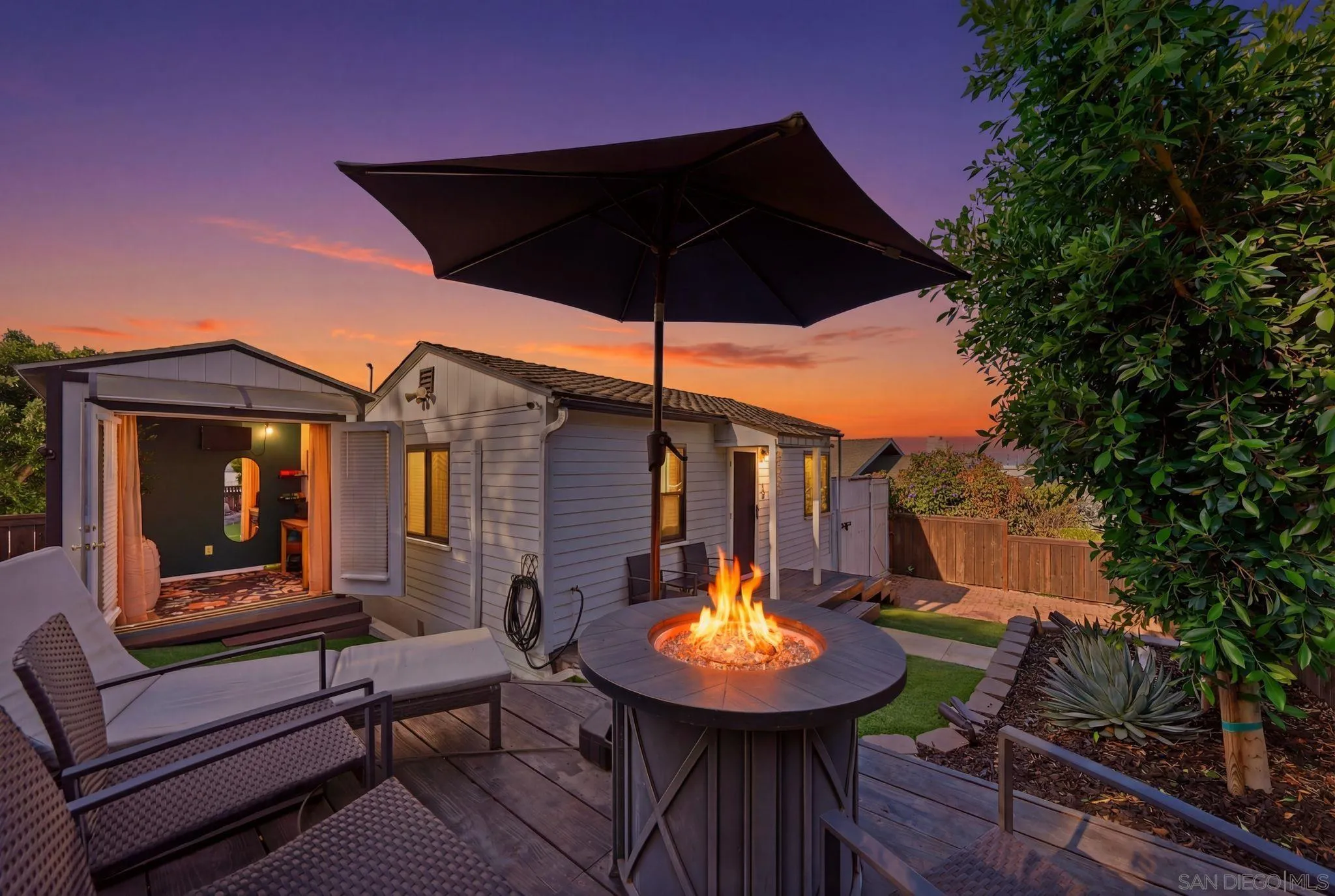 https://cdn.realtyfeed.com/cdn/127/260011193/7c2dea36461eaa9a3f07dd52e98fcb72.webp