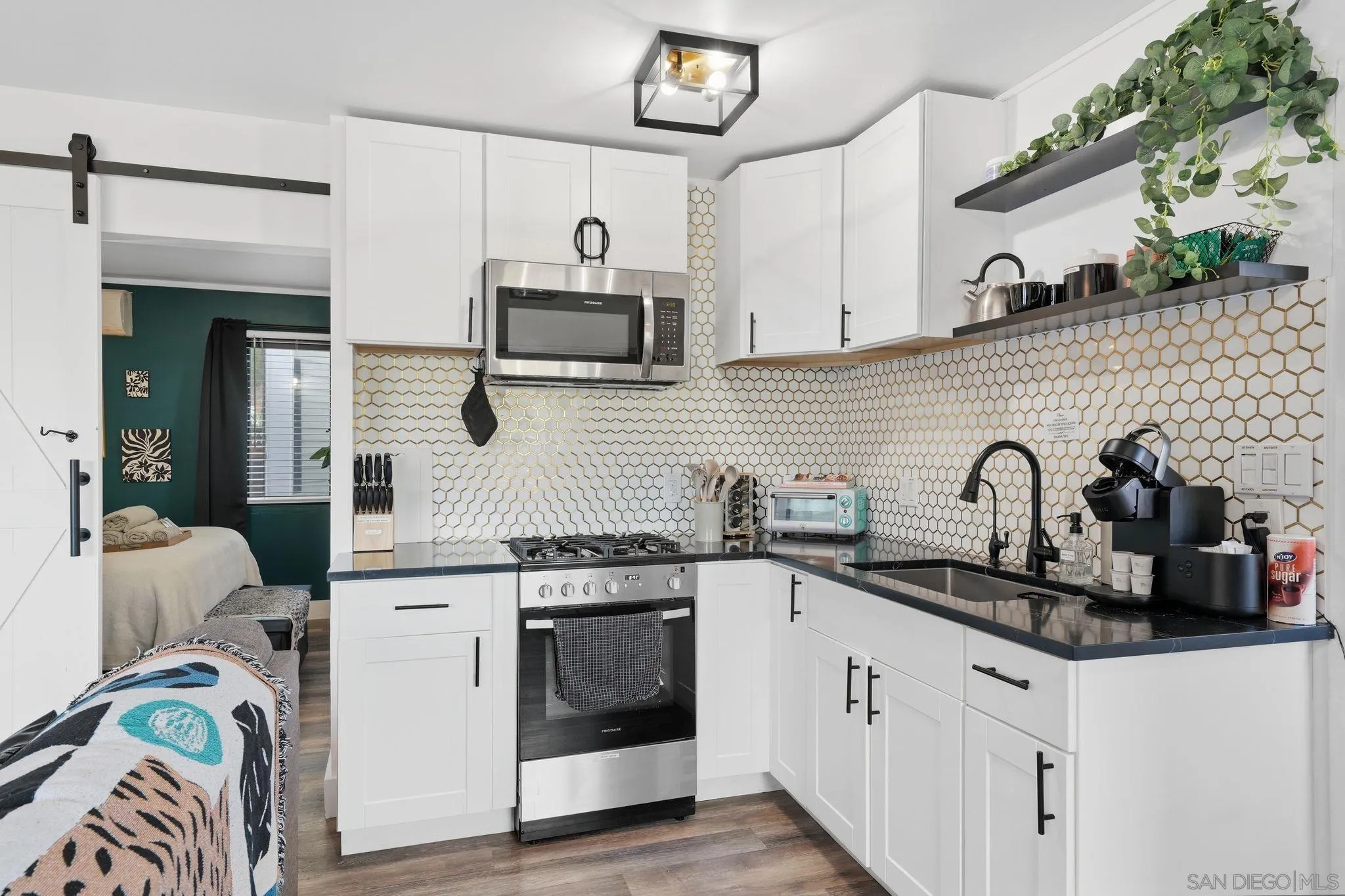 https://cdn.realtyfeed.com/cdn/127/260011193/e14ce79d6ed031867005306db4c2d739.webp