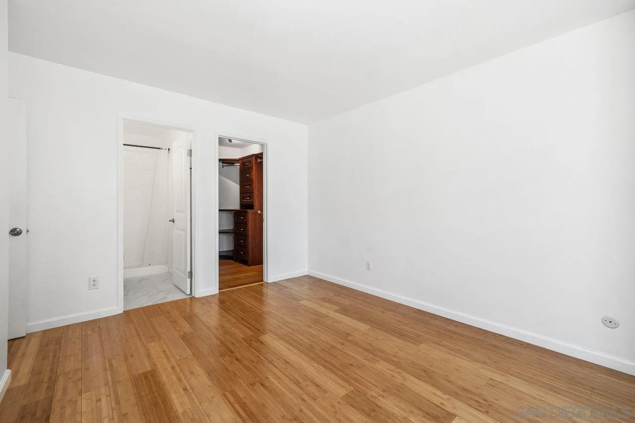 Photo #35: 260011194 Listing: Photo #35