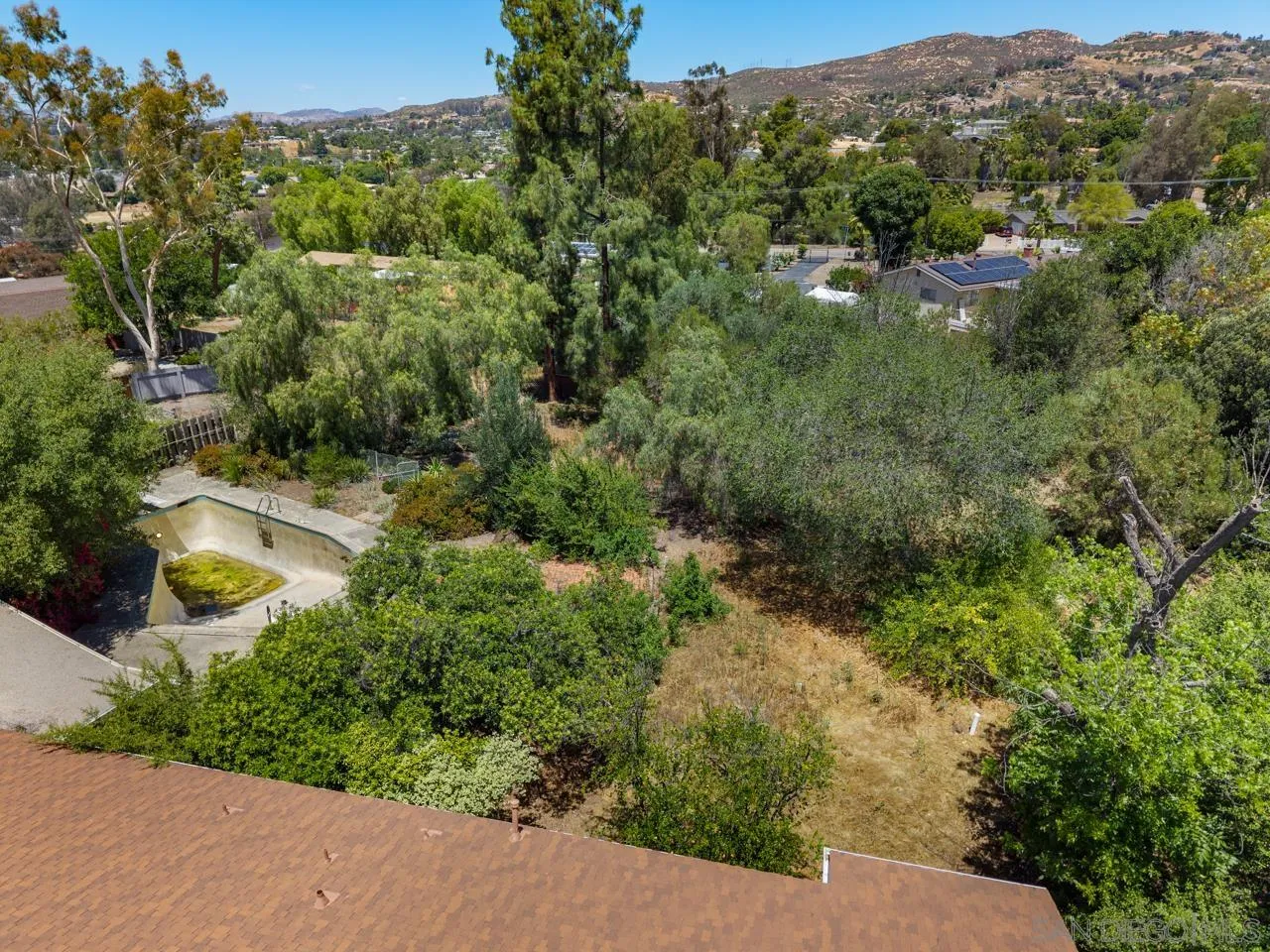 https://cdn.realtyfeed.com/cdn/127/260011195/520c8c361611458413a226b6fd2608da.webp
