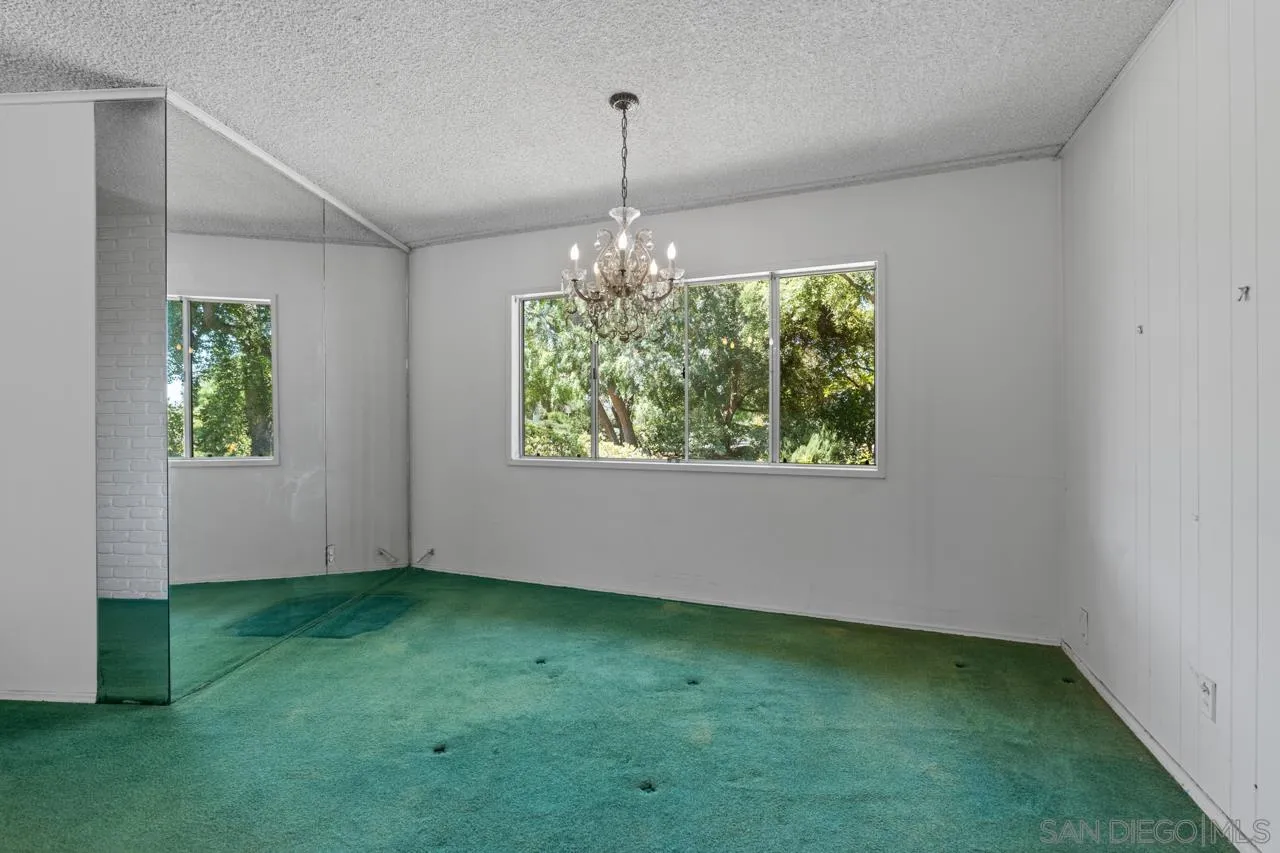 https://cdn.realtyfeed.com/cdn/127/260011195/809b14ab91fce27c1b2135282fc3b0cc.webp