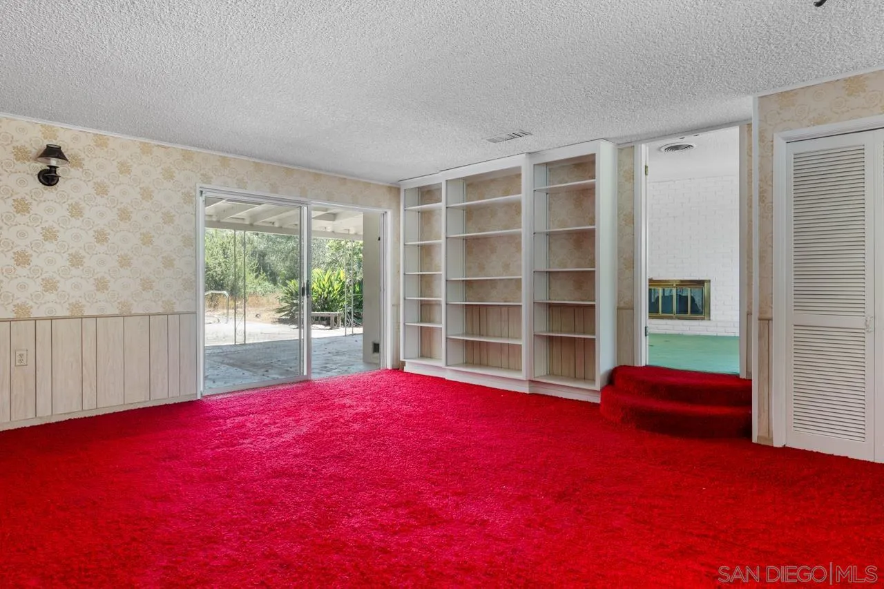 https://cdn.realtyfeed.com/cdn/127/260011195/bd8e07bc0b229b48eab2b2e6587e0af5.webp