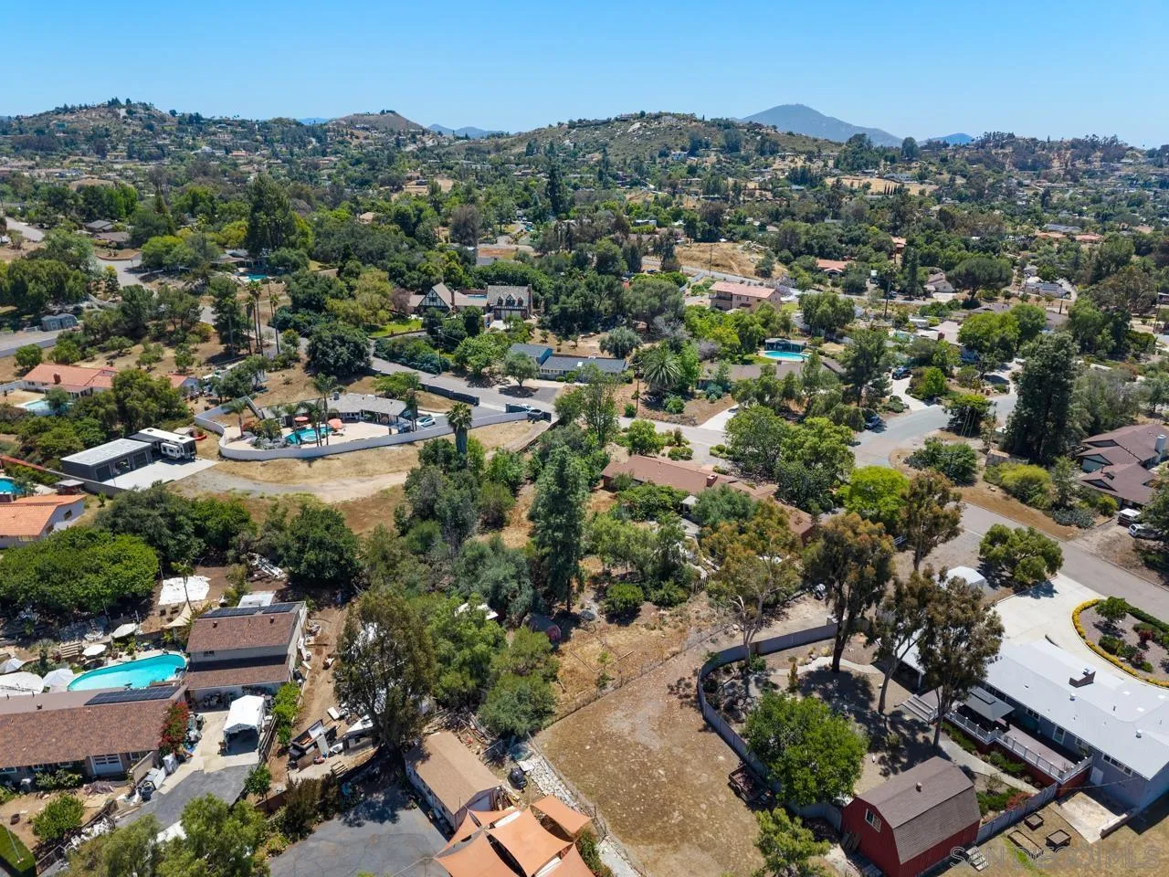https://cdn.realtyfeed.com/cdn/127/260011195/c724ea82ec3b8466559c6643f565533c.webp