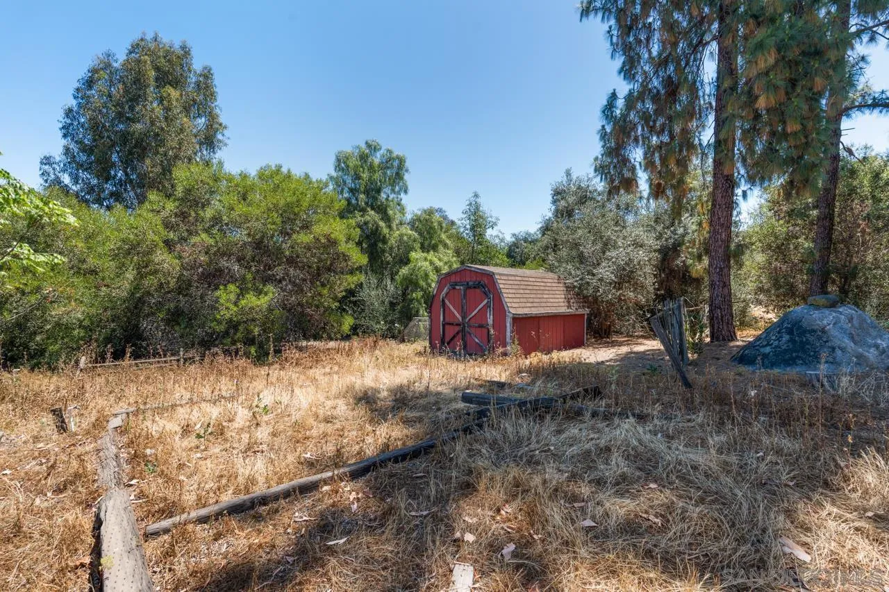 https://cdn.realtyfeed.com/cdn/127/260011195/f0d8dcd296cfe8f895e434ade94c9a58.webp