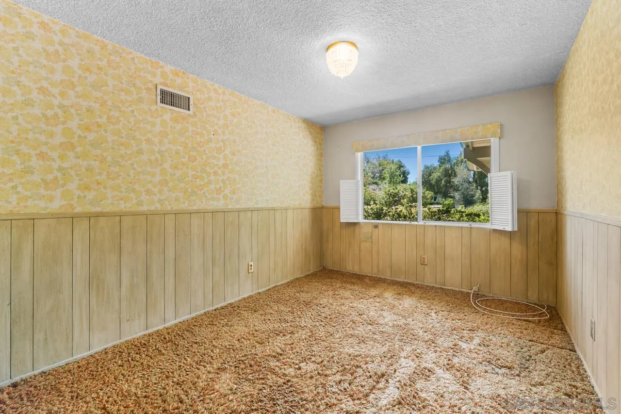 https://cdn.realtyfeed.com/cdn/127/260011195/f5e5335f144c63e1c2fd8747eb337452.webp