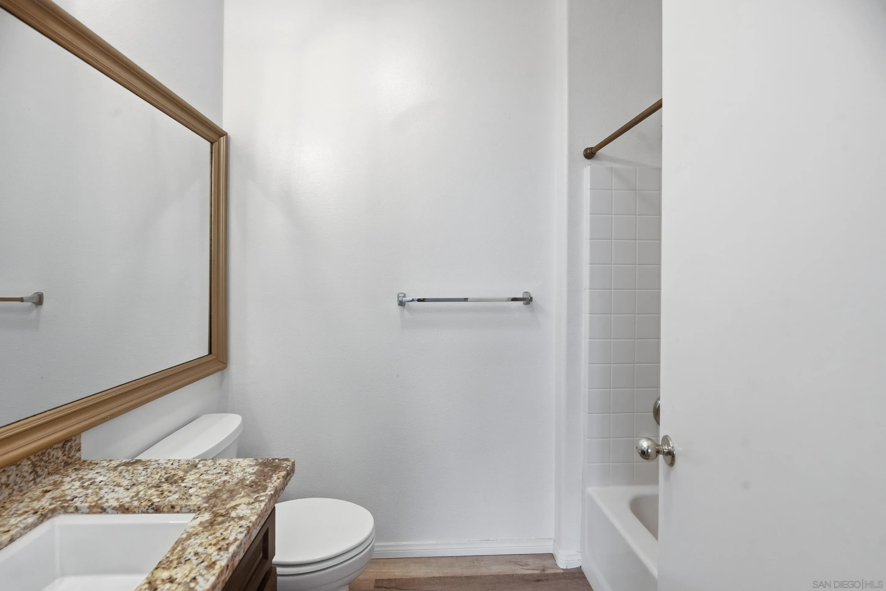 Photo #12: 260011197 Listing: Photo #12