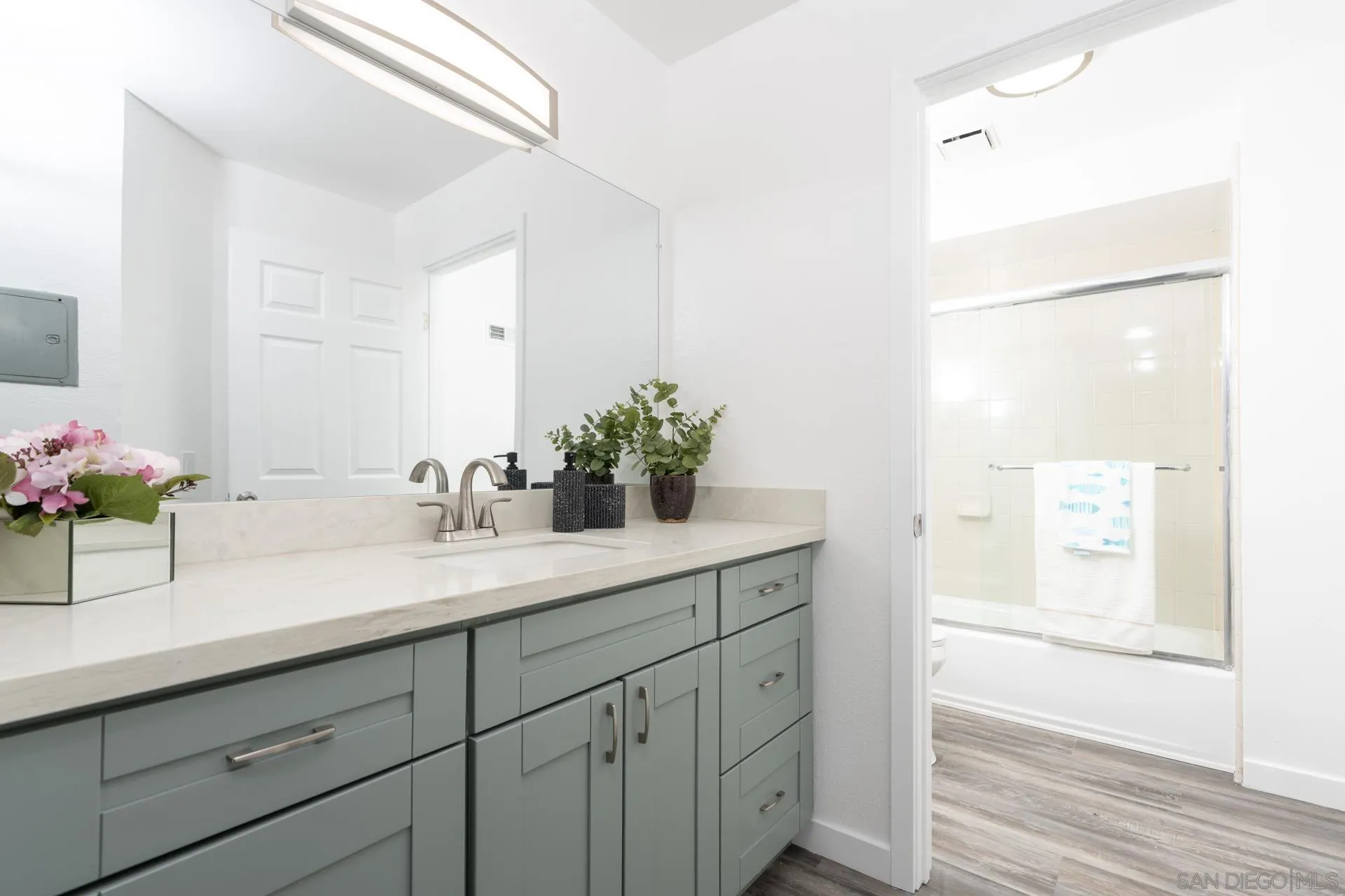 Photo #11: 260011199 Listing: Photo #11