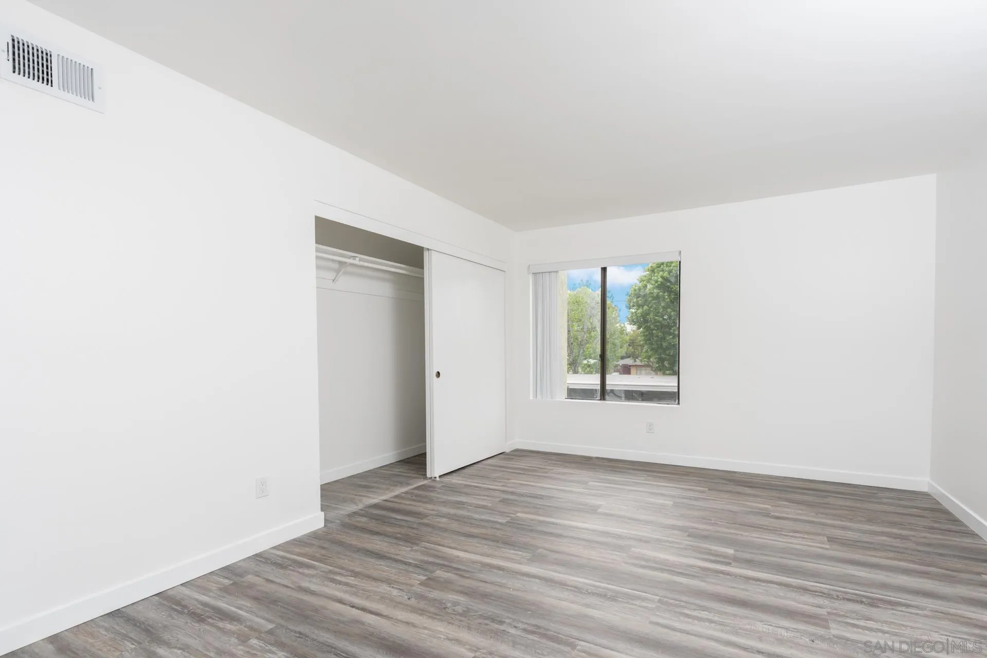 Photo #9: 260011199 Listing: Photo #9