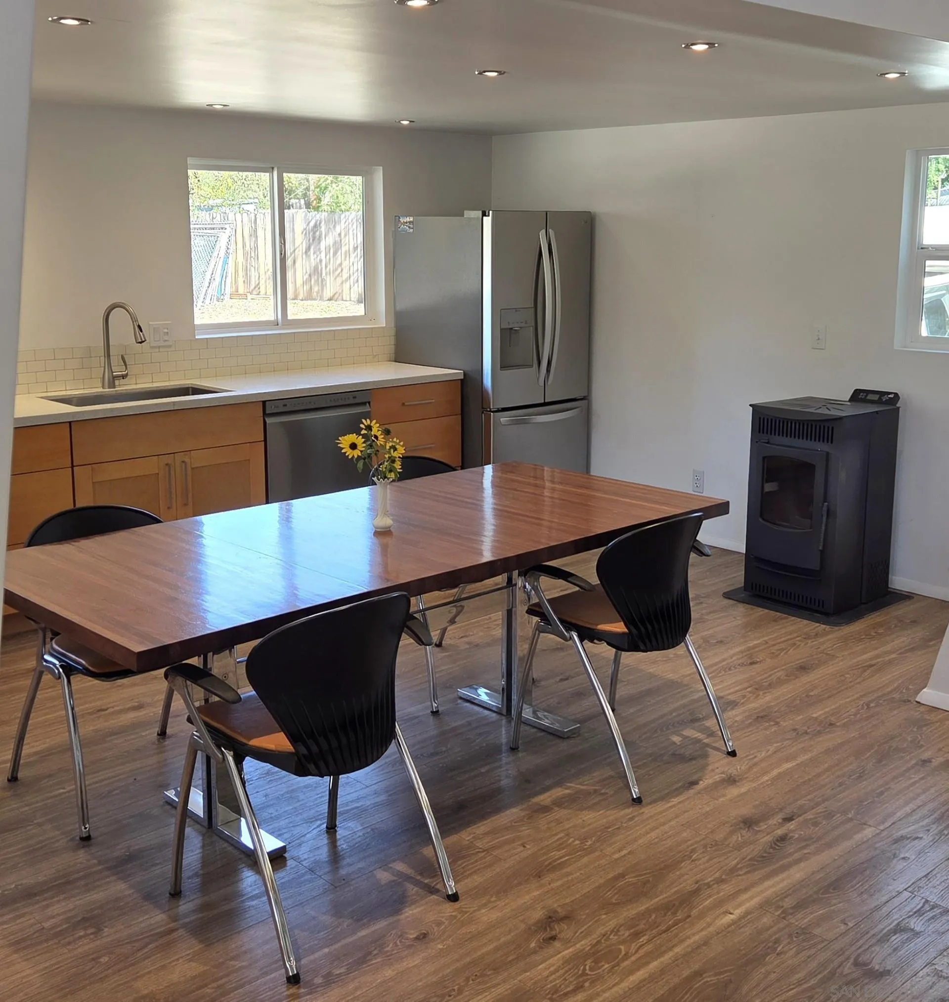 https://cdn.realtyfeed.com/cdn/127/2600112/b84dbe594b18b8ad63546bbed6476365.webp