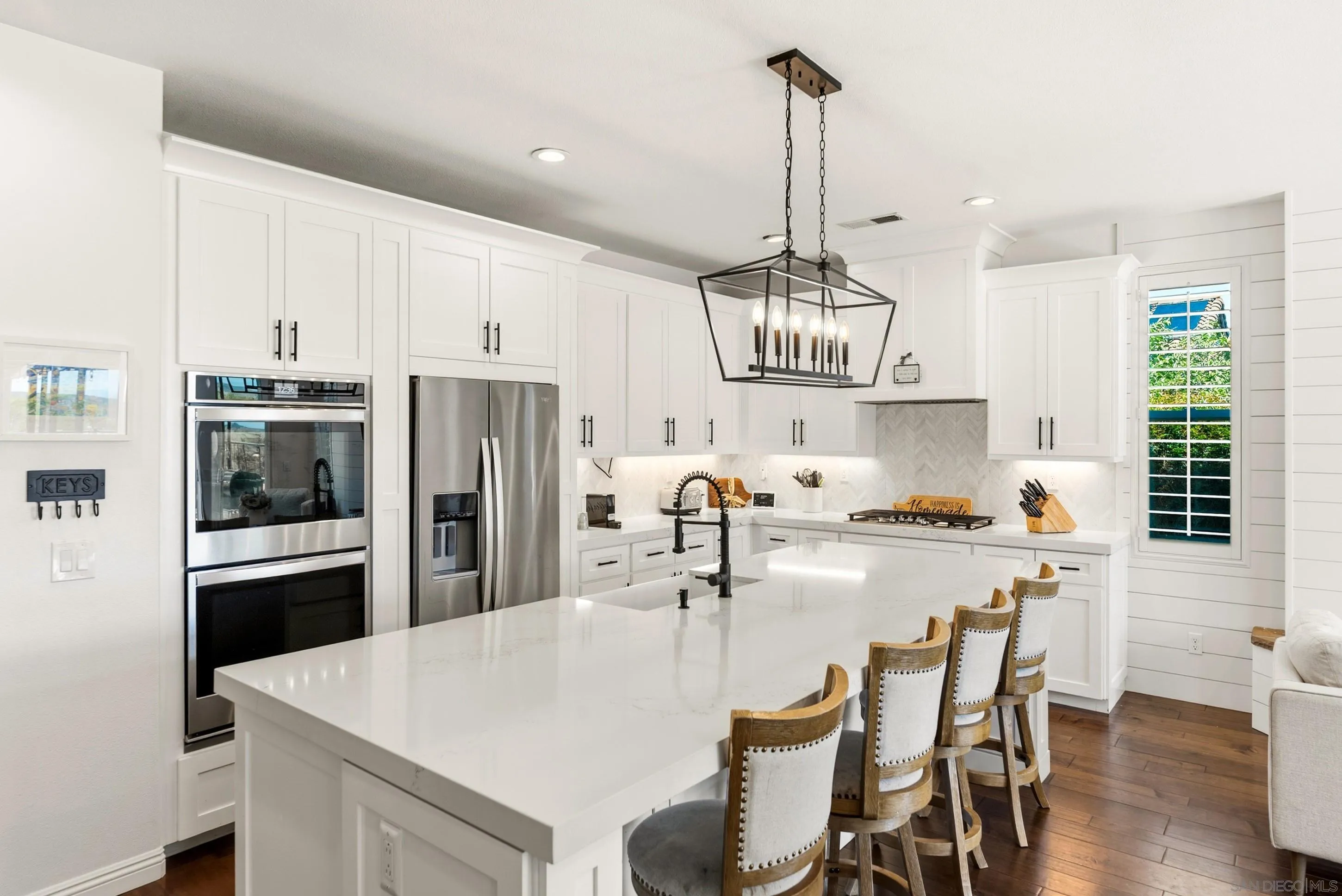 https://cdn.realtyfeed.com/cdn/127/260011200/7f292de27a4d90f8987f5c5844d58a45.webp