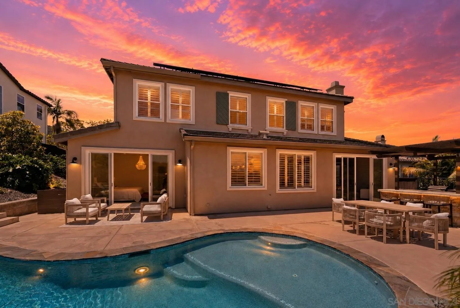 https://cdn.realtyfeed.com/cdn/127/260011200/9ed119a5edc50544aa5afb780b0fb9b0.webp