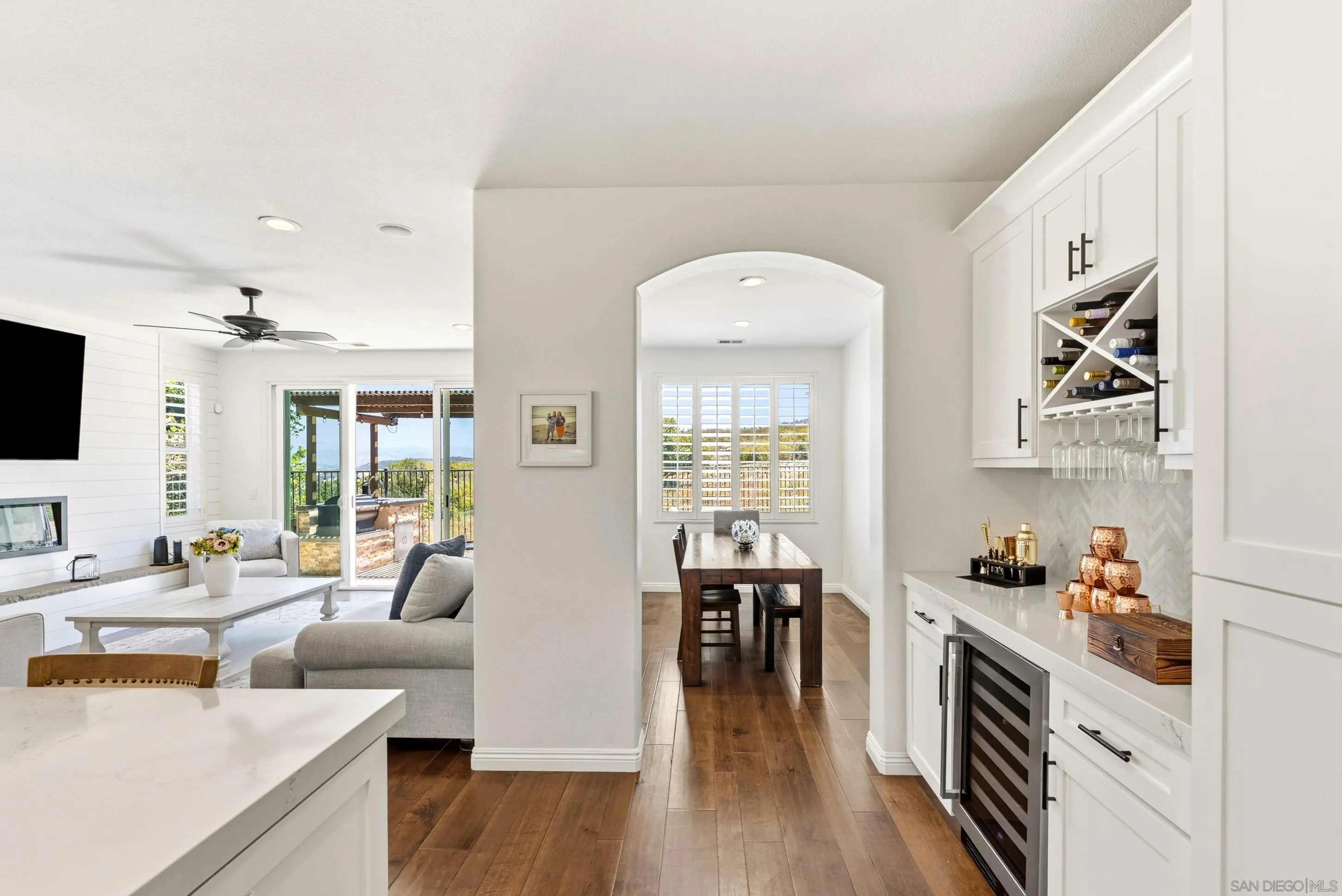 https://cdn.realtyfeed.com/cdn/127/260011200/ba60c9765eb294a159f1c71a276c2867.webp