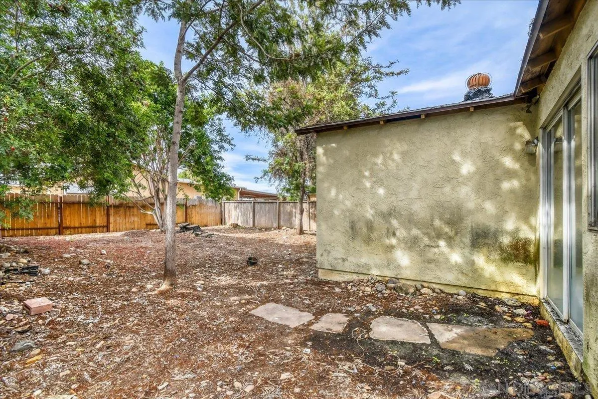 https://cdn.realtyfeed.com/cdn/127/260011202/90e46e1f4fa9f16bf1c804bc9aacaa53.webp