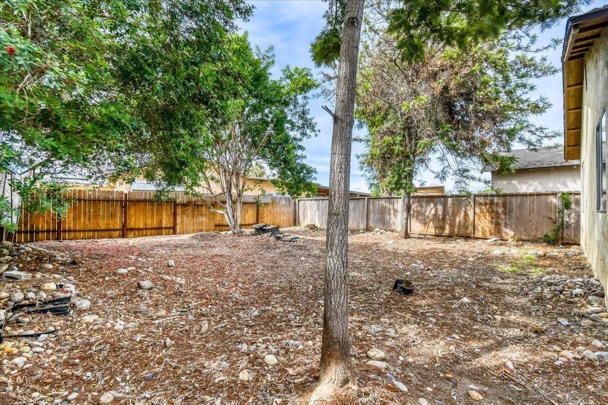 https://cdn.realtyfeed.com/cdn/127/260011202/cb8f09e8239160a41bb3b9c2ce494945.webp
