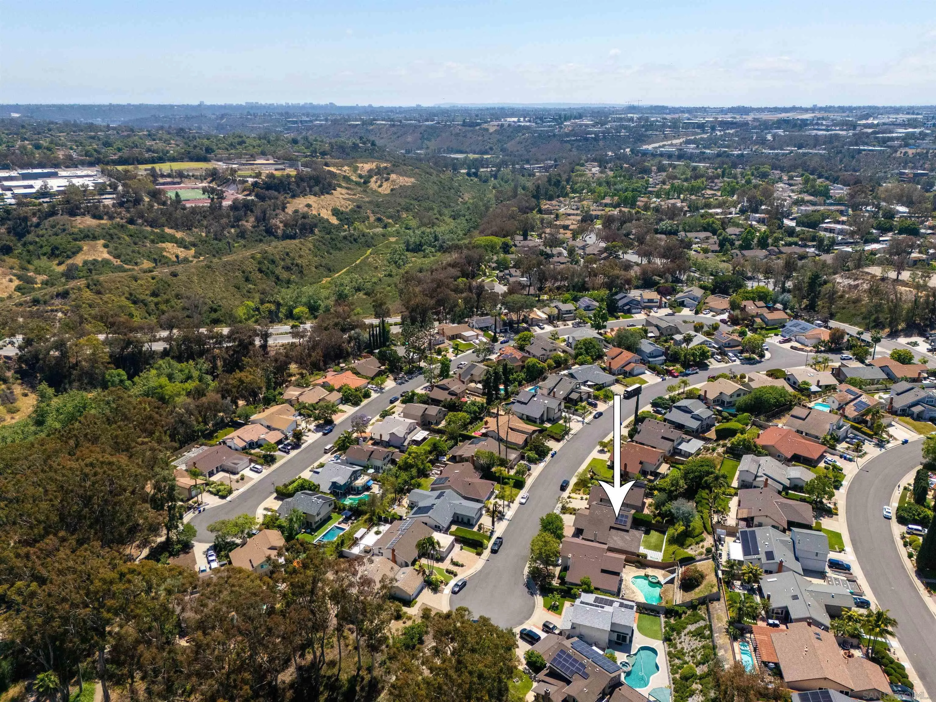 https://cdn.realtyfeed.com/cdn/127/260011203/34665db992027c714863050b1cb0b9fd.webp