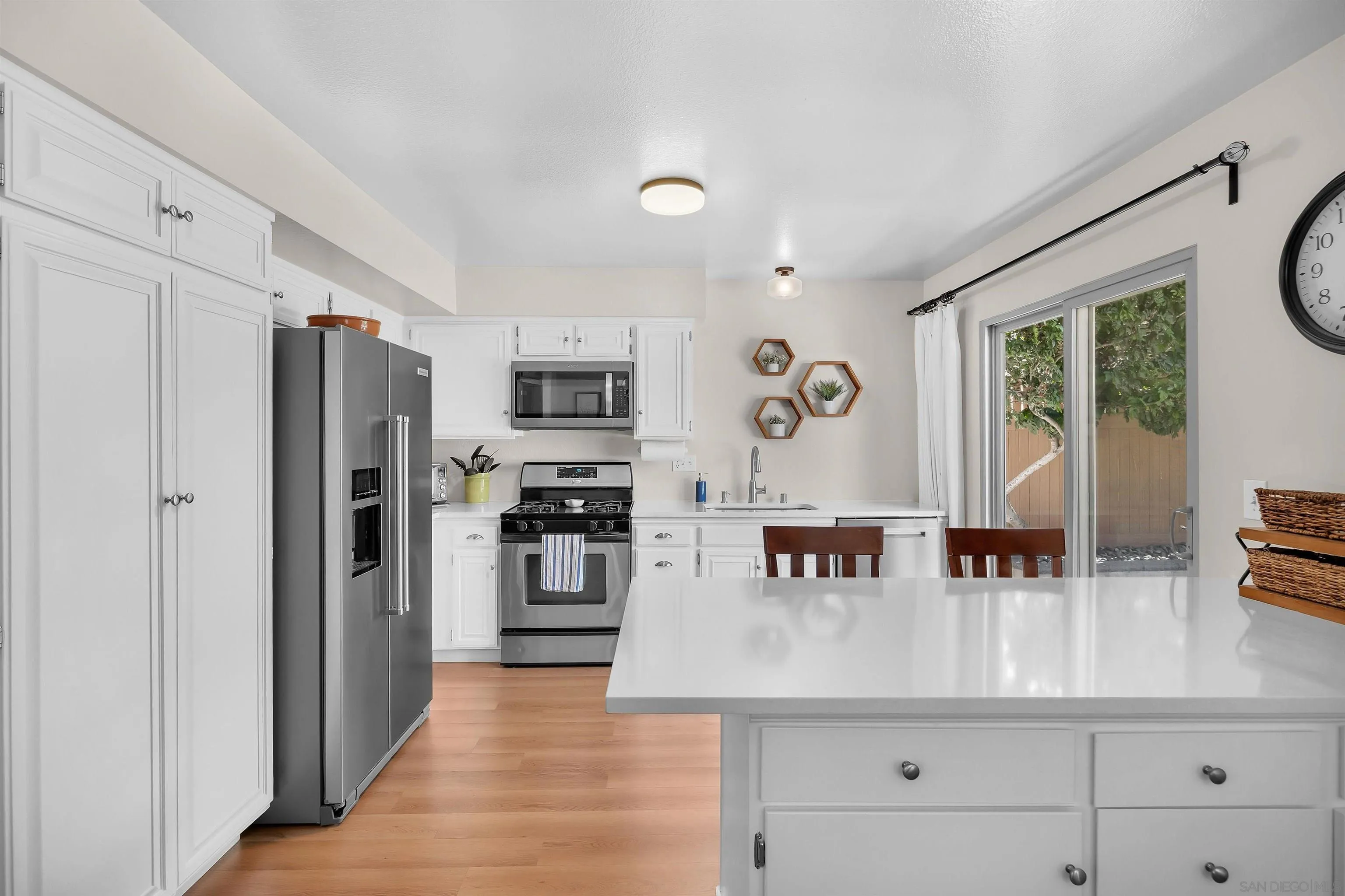 https://cdn.realtyfeed.com/cdn/127/260011203/3ff17def3607a022f481dd14e48e2c6d.webp