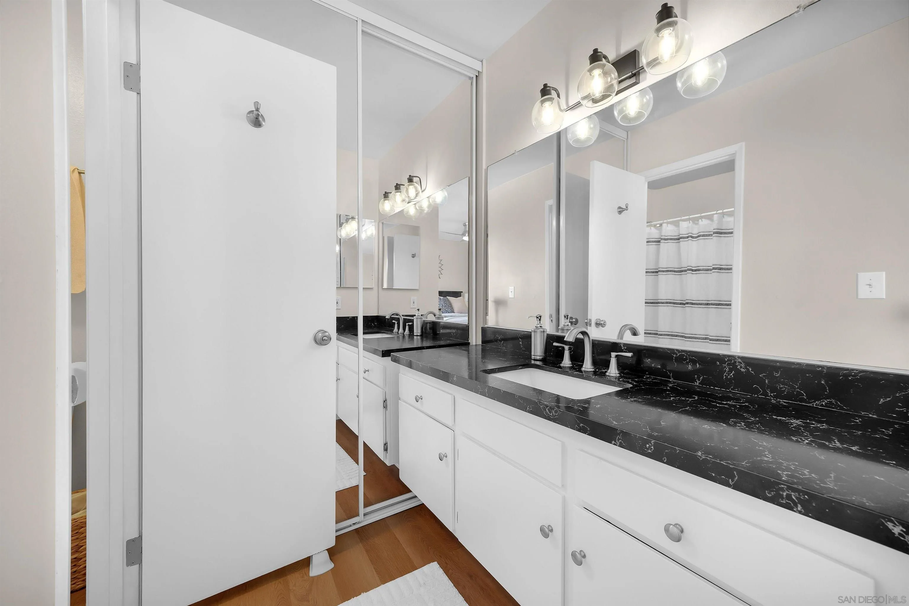https://cdn.realtyfeed.com/cdn/127/260011203/f0f9fbf9c4345e4eacae69e2532ac0f6.webp