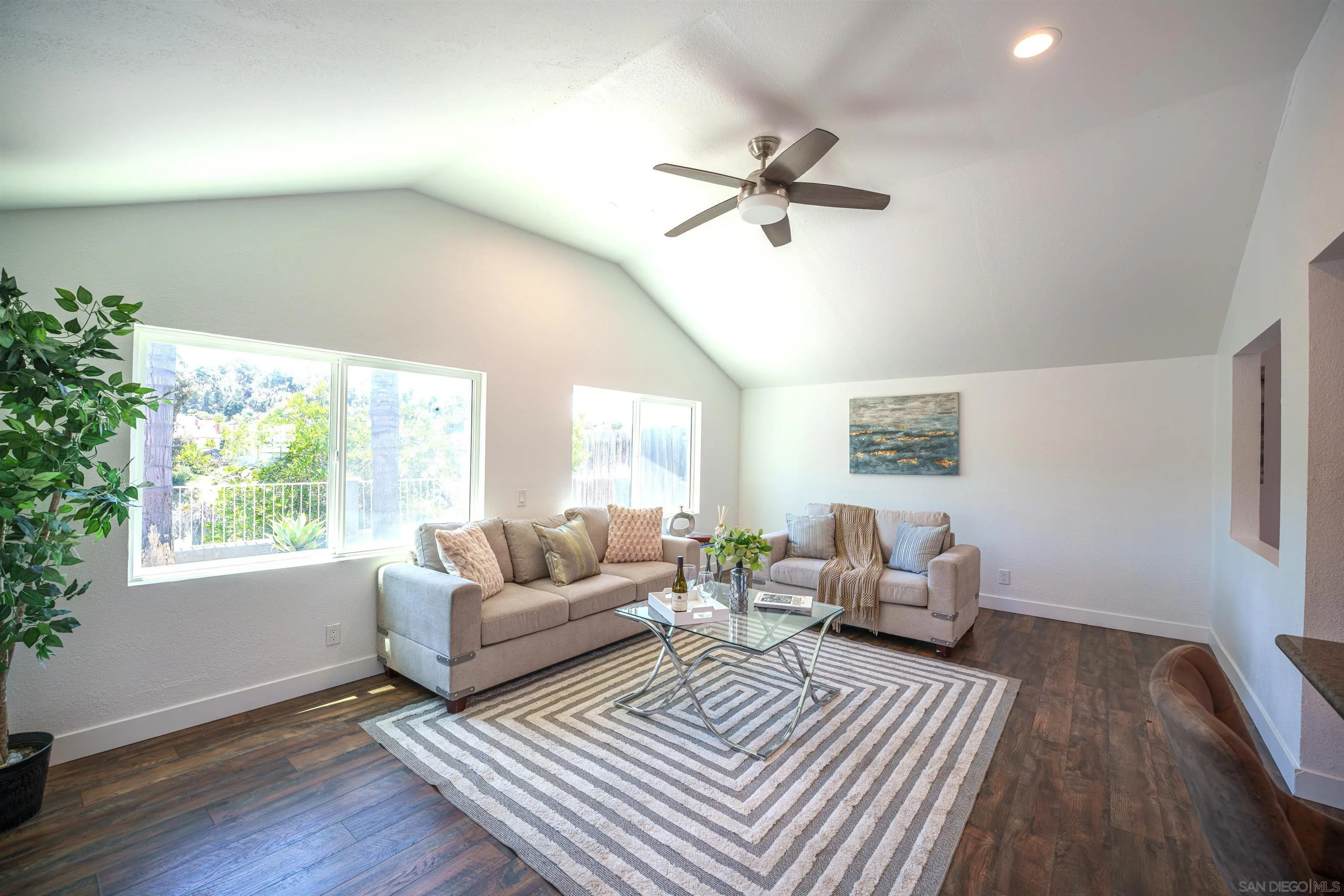 https://cdn.realtyfeed.com/cdn/127/260011205/baf6c918d2d4bab93241b2379915c8c7.webp