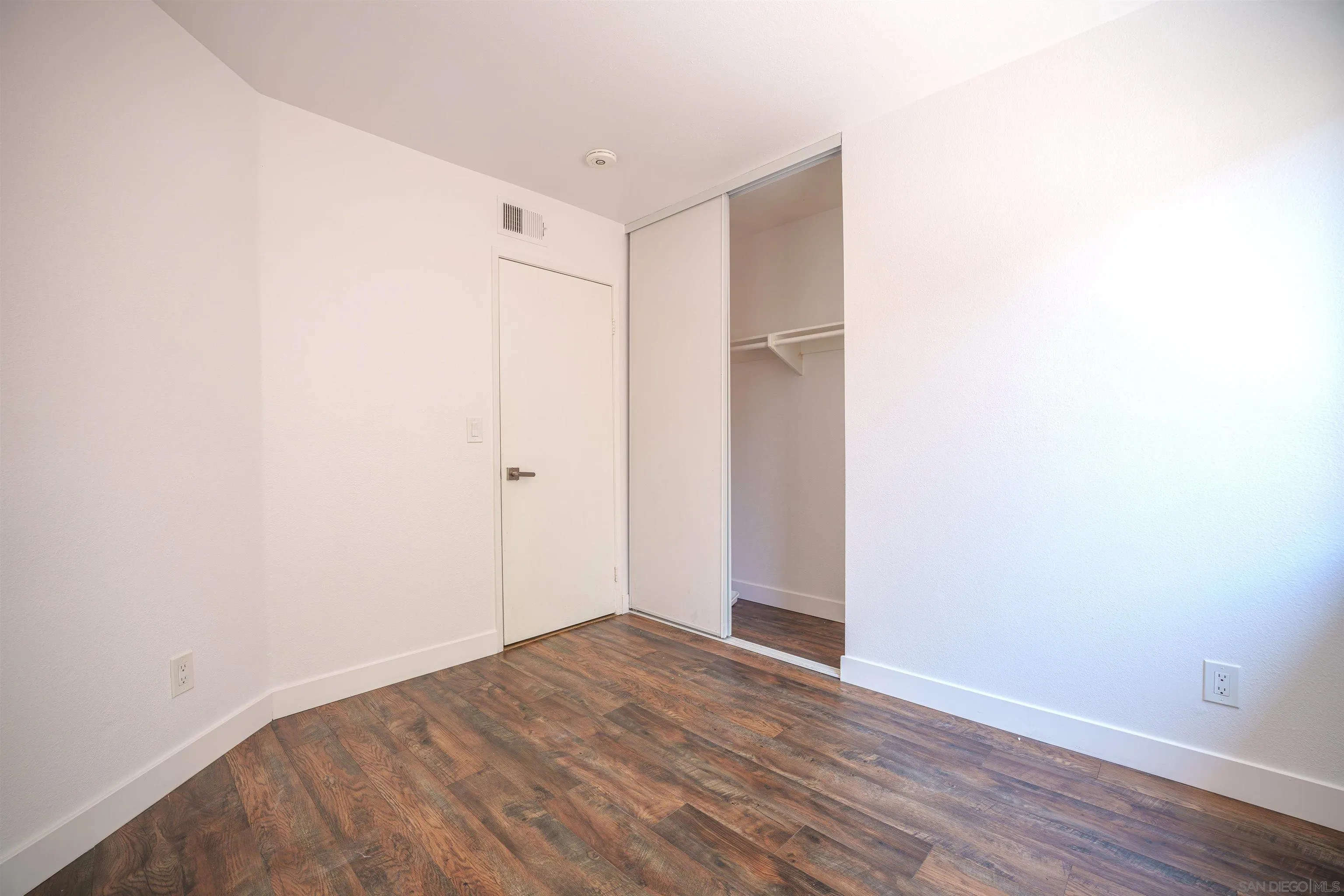 https://cdn.realtyfeed.com/cdn/127/260011205/cdf8a0ff348c217ed7d4fb68a53fbf79.webp