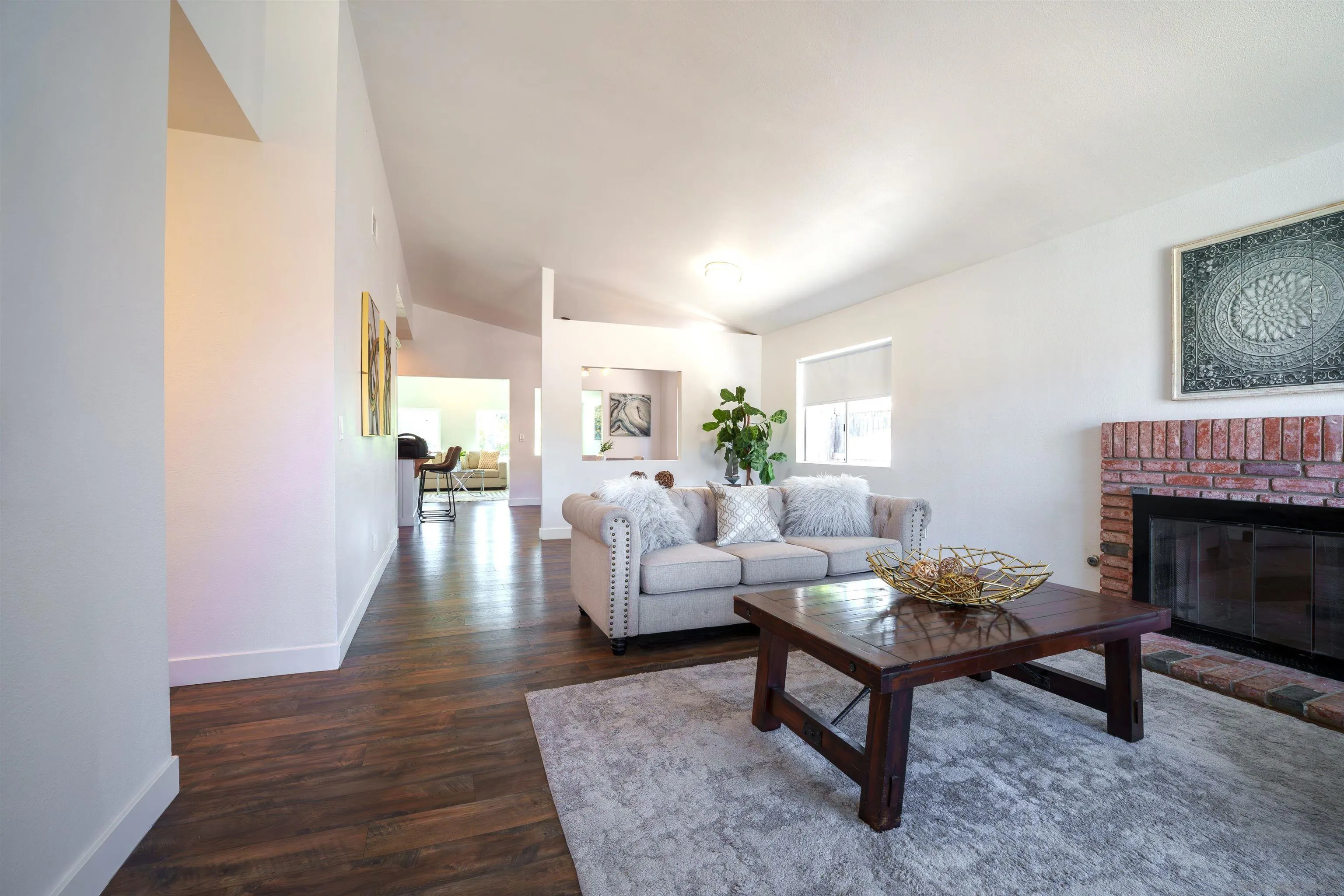 https://cdn.realtyfeed.com/cdn/127/260011205/cfaf8db7d2a7e9754b45ae0c8e888217.webp