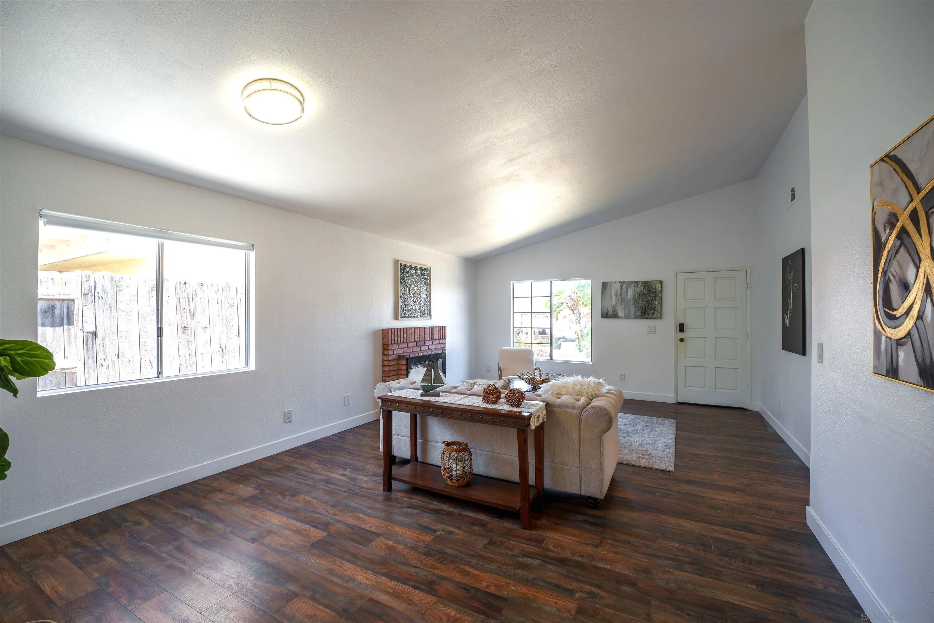 https://cdn.realtyfeed.com/cdn/127/260011205/d6278fcfbd801e3197787e16387d9777.webp