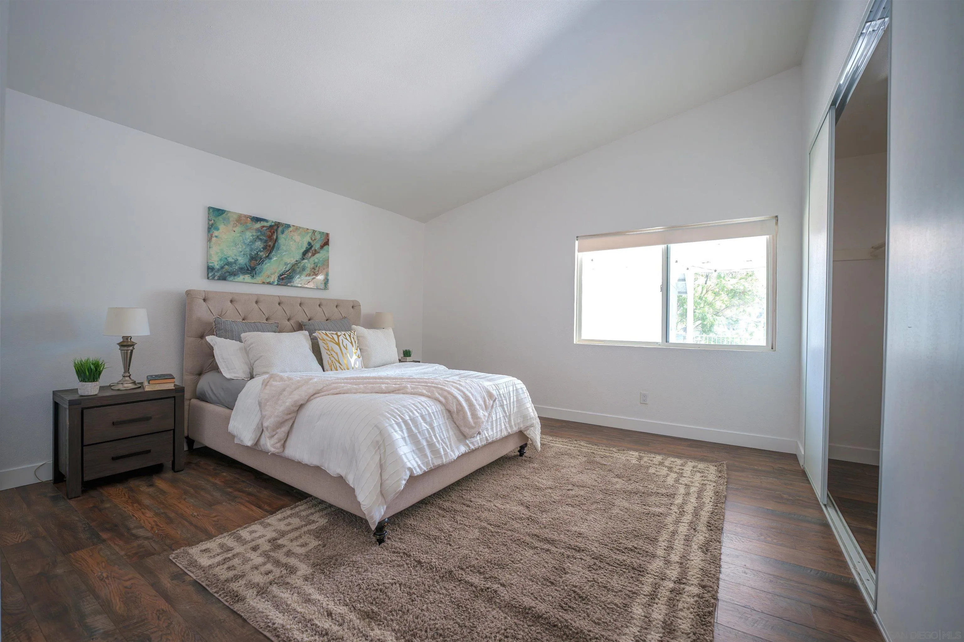 https://cdn.realtyfeed.com/cdn/127/260011205/ee606b89e8324acddf459e8918c943c9.webp
