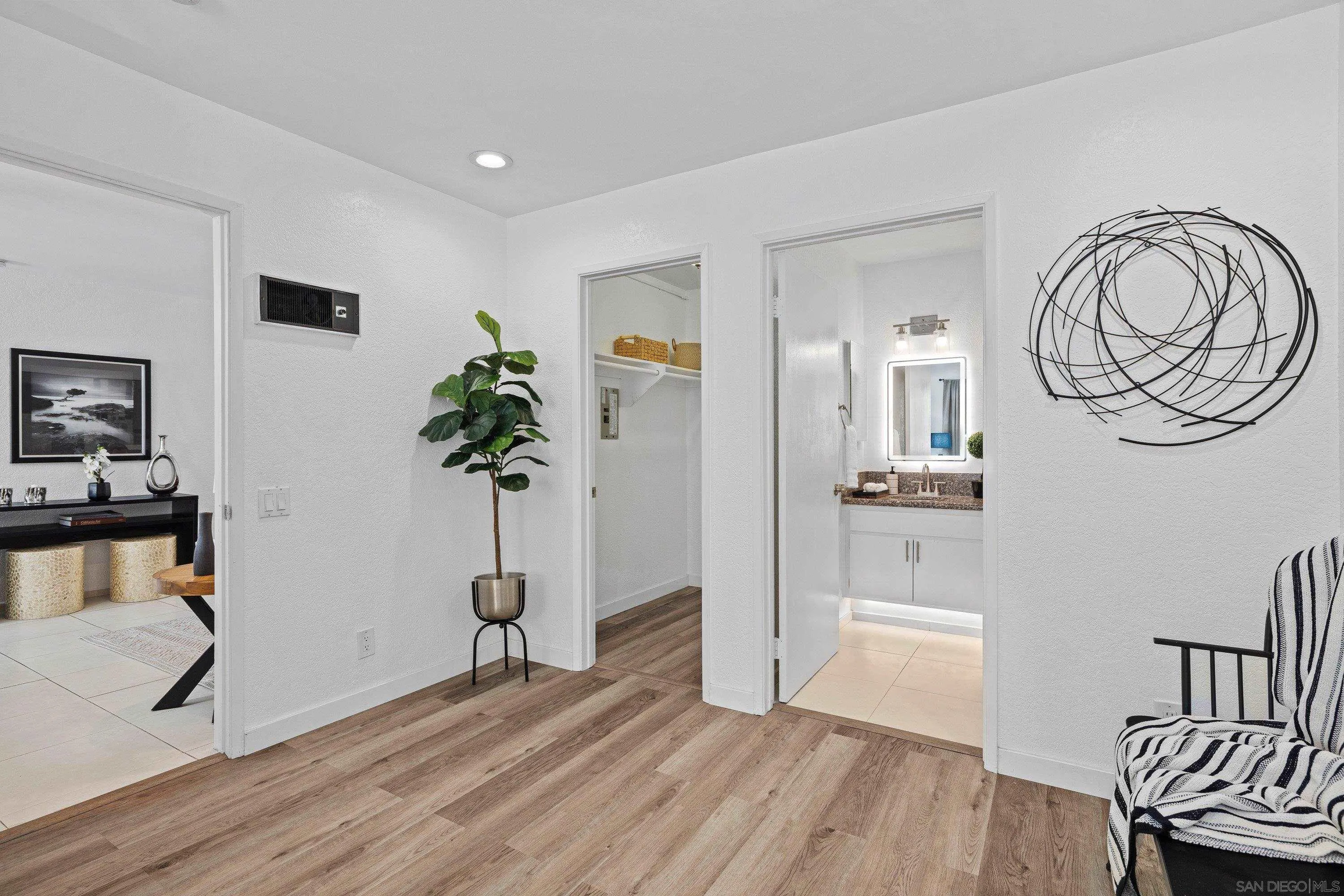 Photo #14: 260011206 Listing: Photo #14
