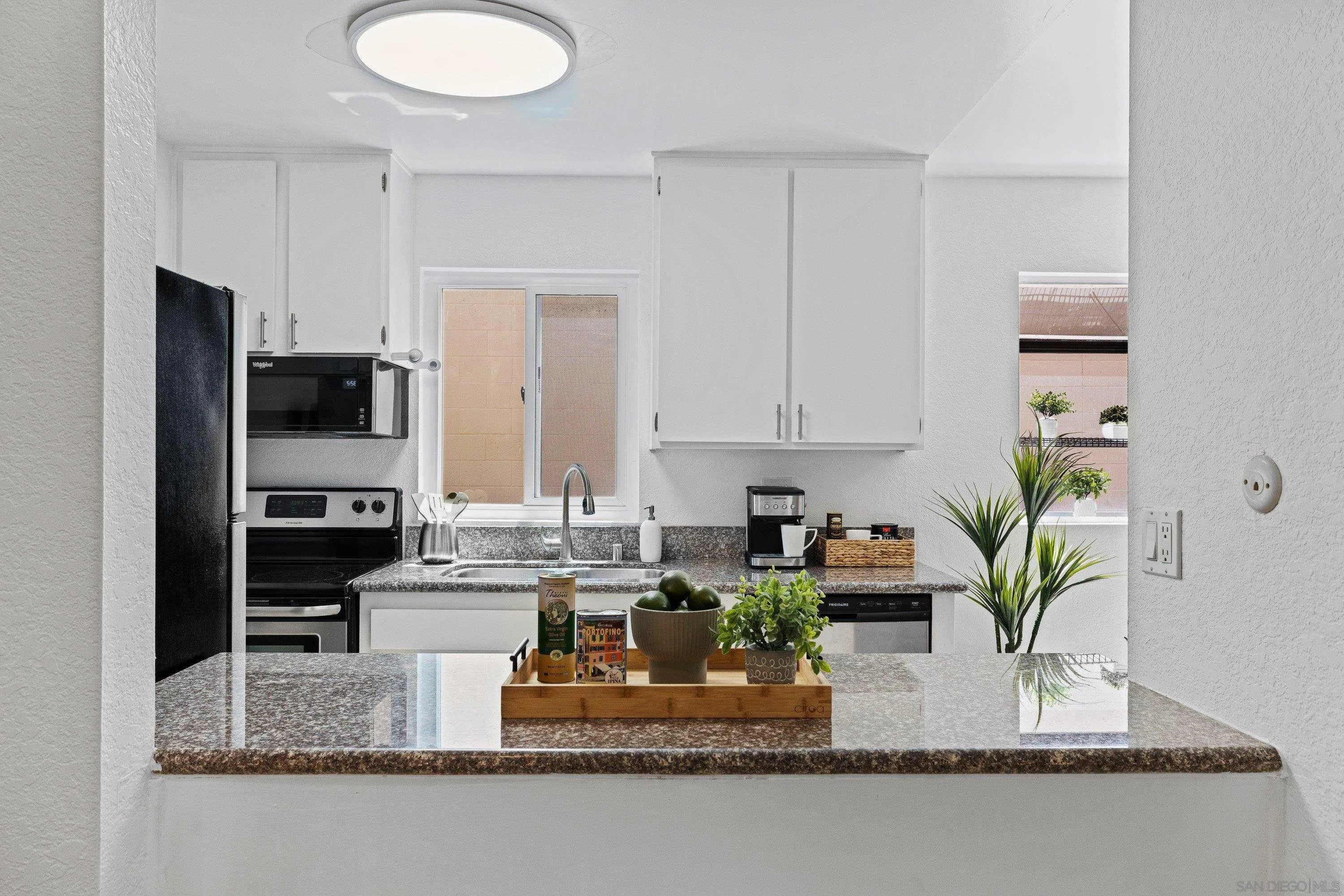 Photo #10: 260011206 Listing: Photo #10