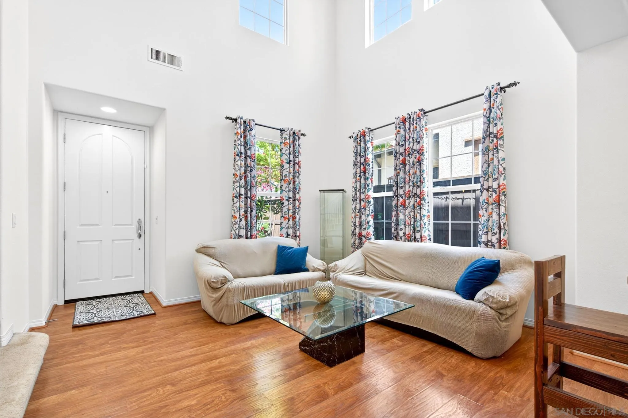 https://cdn.realtyfeed.com/cdn/127/260011207/1c6e0a845a019887e4599ee010427370.webp