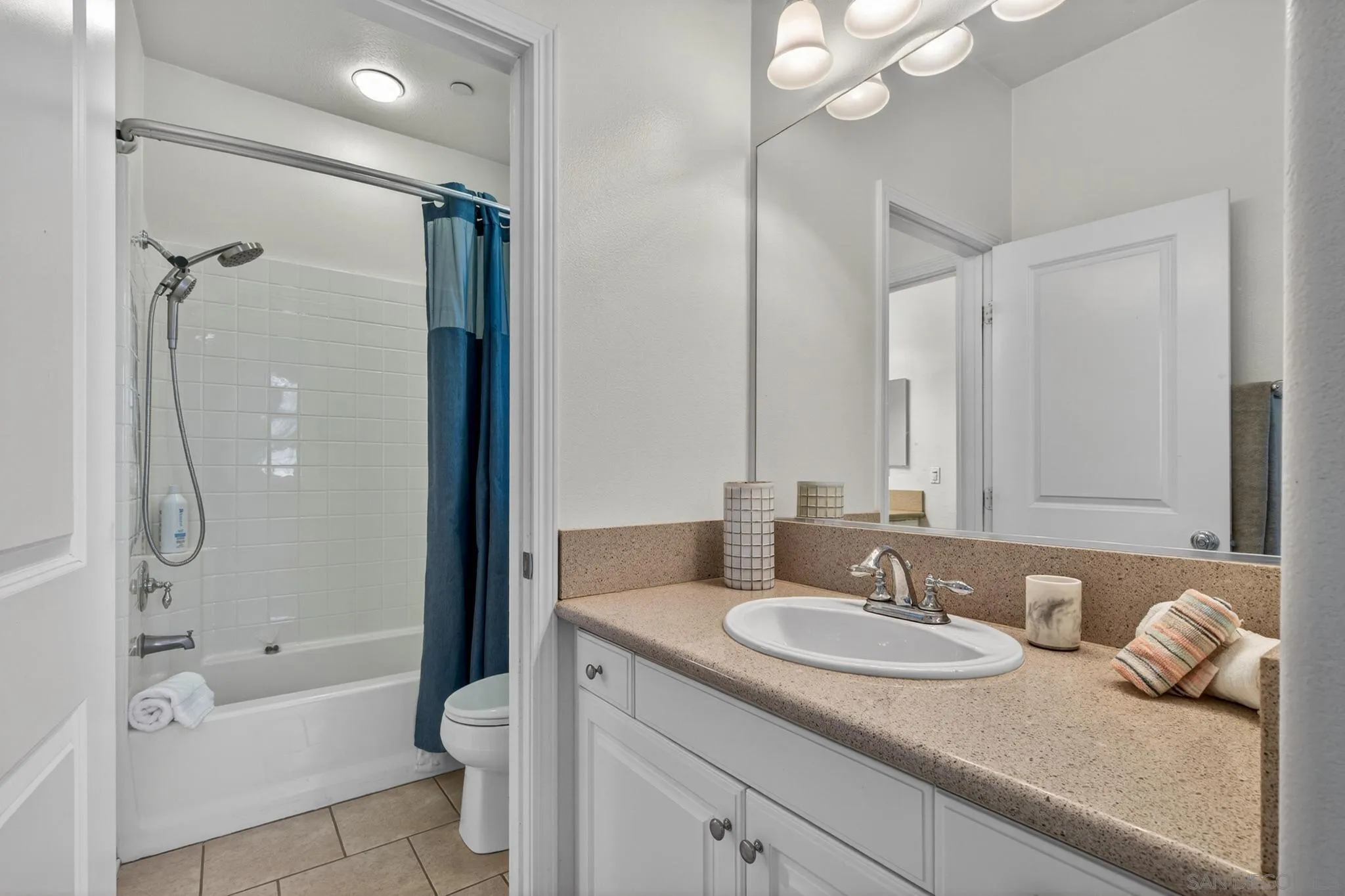 https://cdn.realtyfeed.com/cdn/127/260011207/68b6b6eee97f04db54e734f2a85d0864.webp