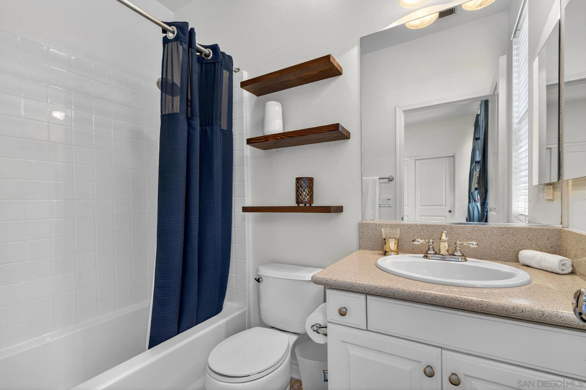 https://cdn.realtyfeed.com/cdn/127/260011207/abc5615f13dddf6f03d5443a4f682170.webp