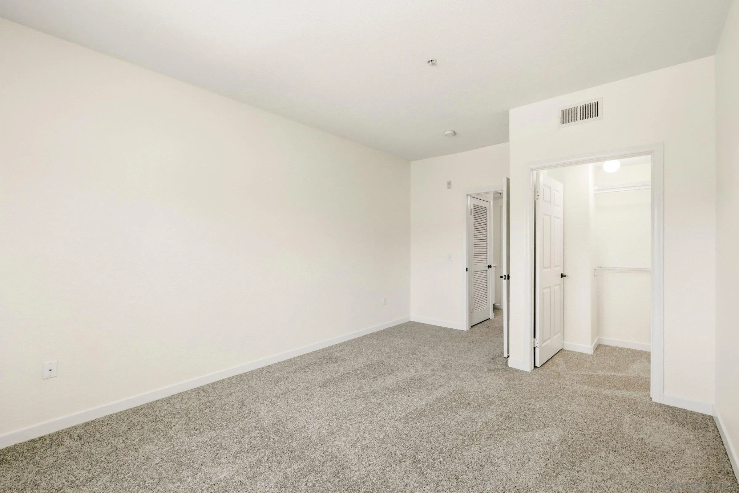 https://cdn.realtyfeed.com/cdn/127/260011208/336d1c4b797ac48310b9f9dfac5d14f9.webp