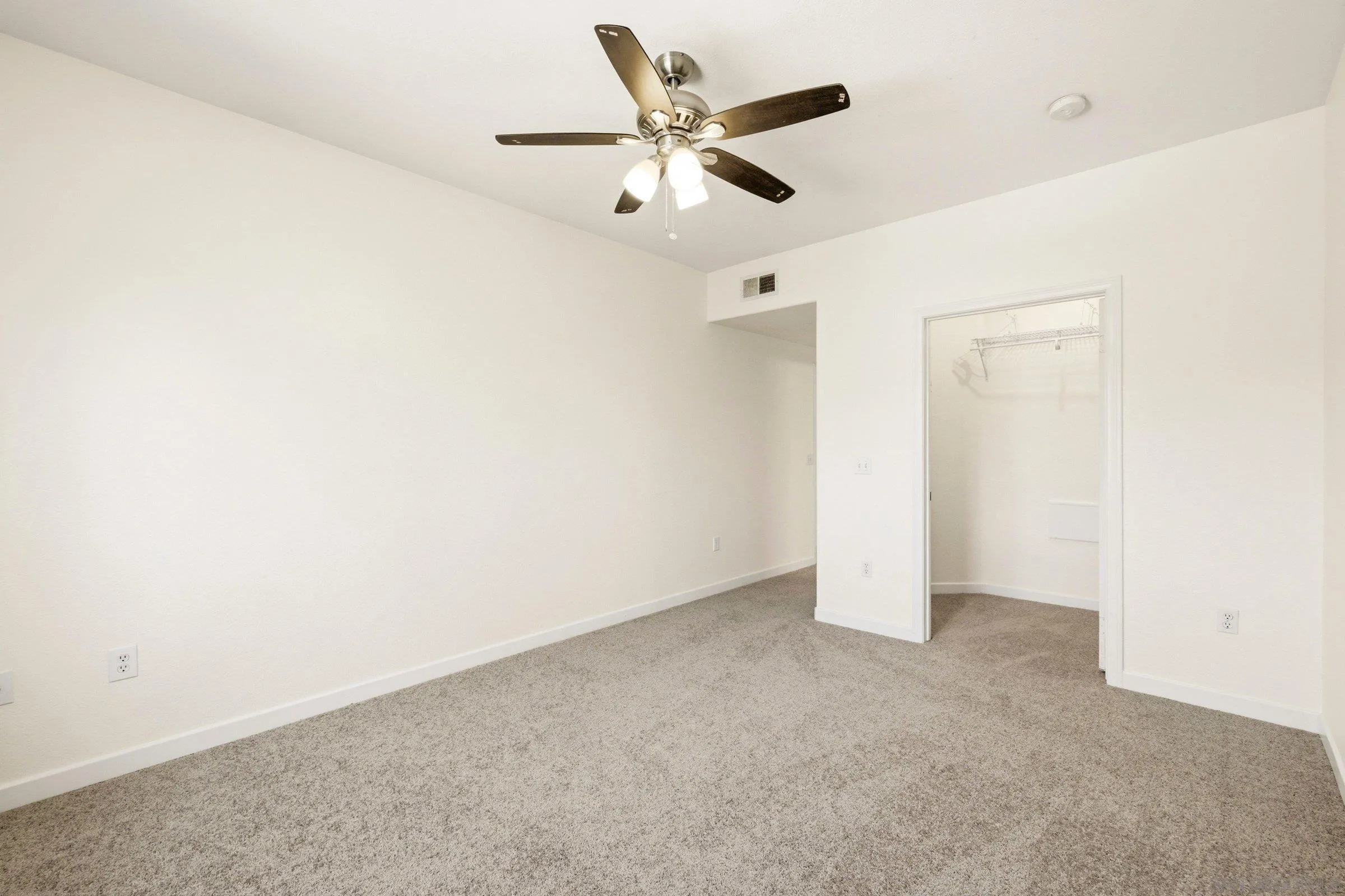 https://cdn.realtyfeed.com/cdn/127/260011208/a6fa09aceb43fd8ebaf30d0f5a65c344.webp