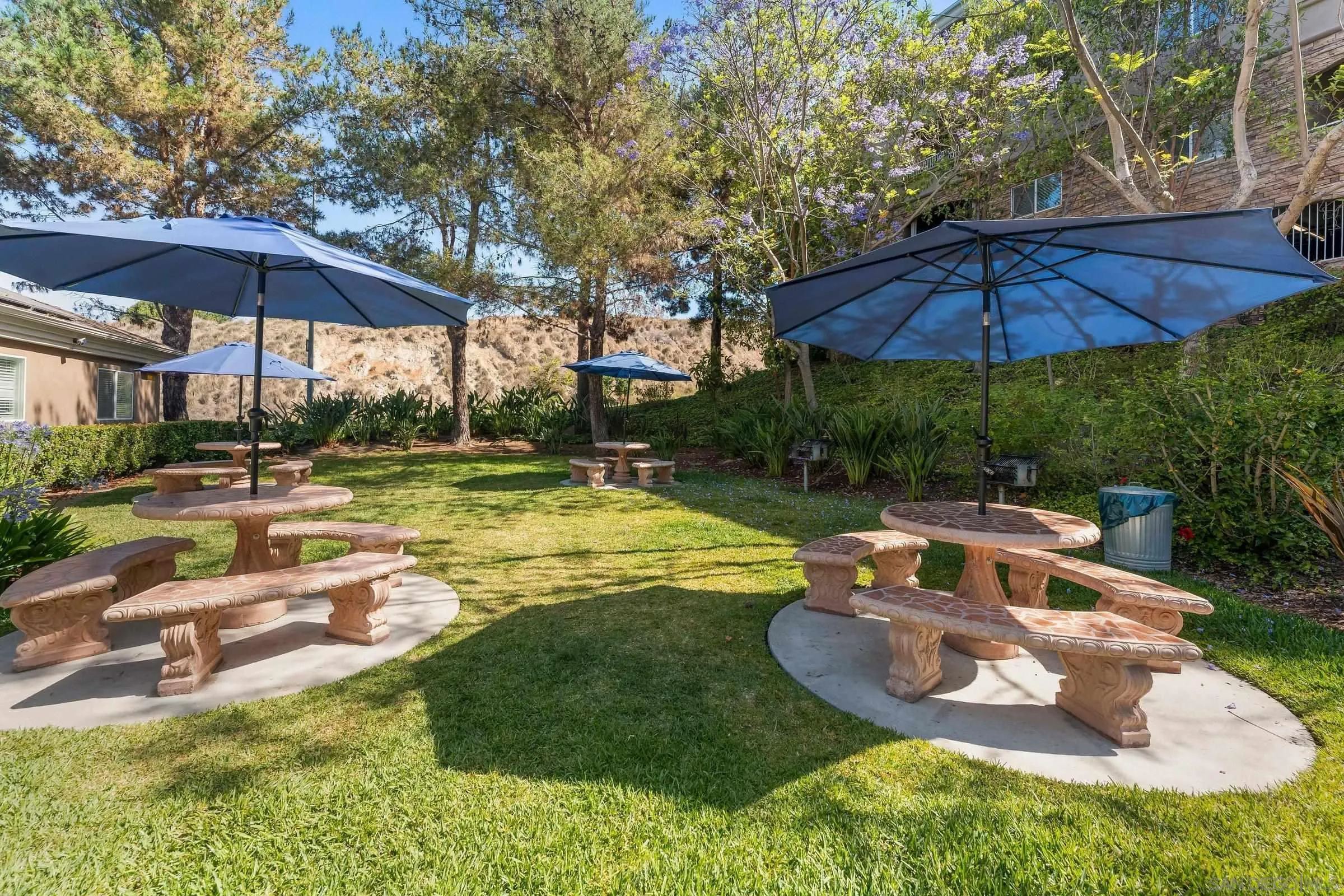 https://cdn.realtyfeed.com/cdn/127/260011208/dfa49d1ec49ea52cdbdb664f7ea68034.webp
